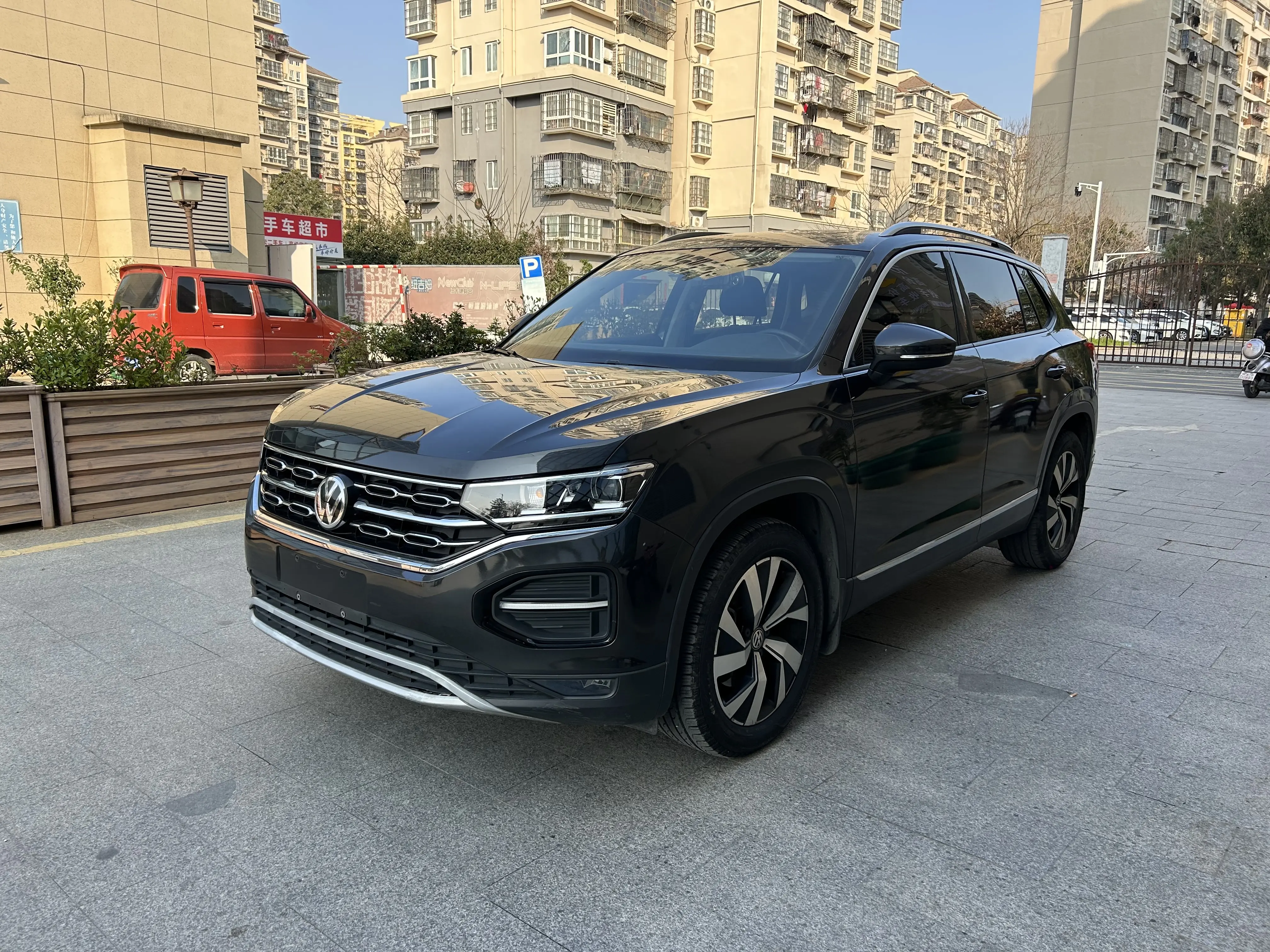 Volkswagen Tayron  из Китая