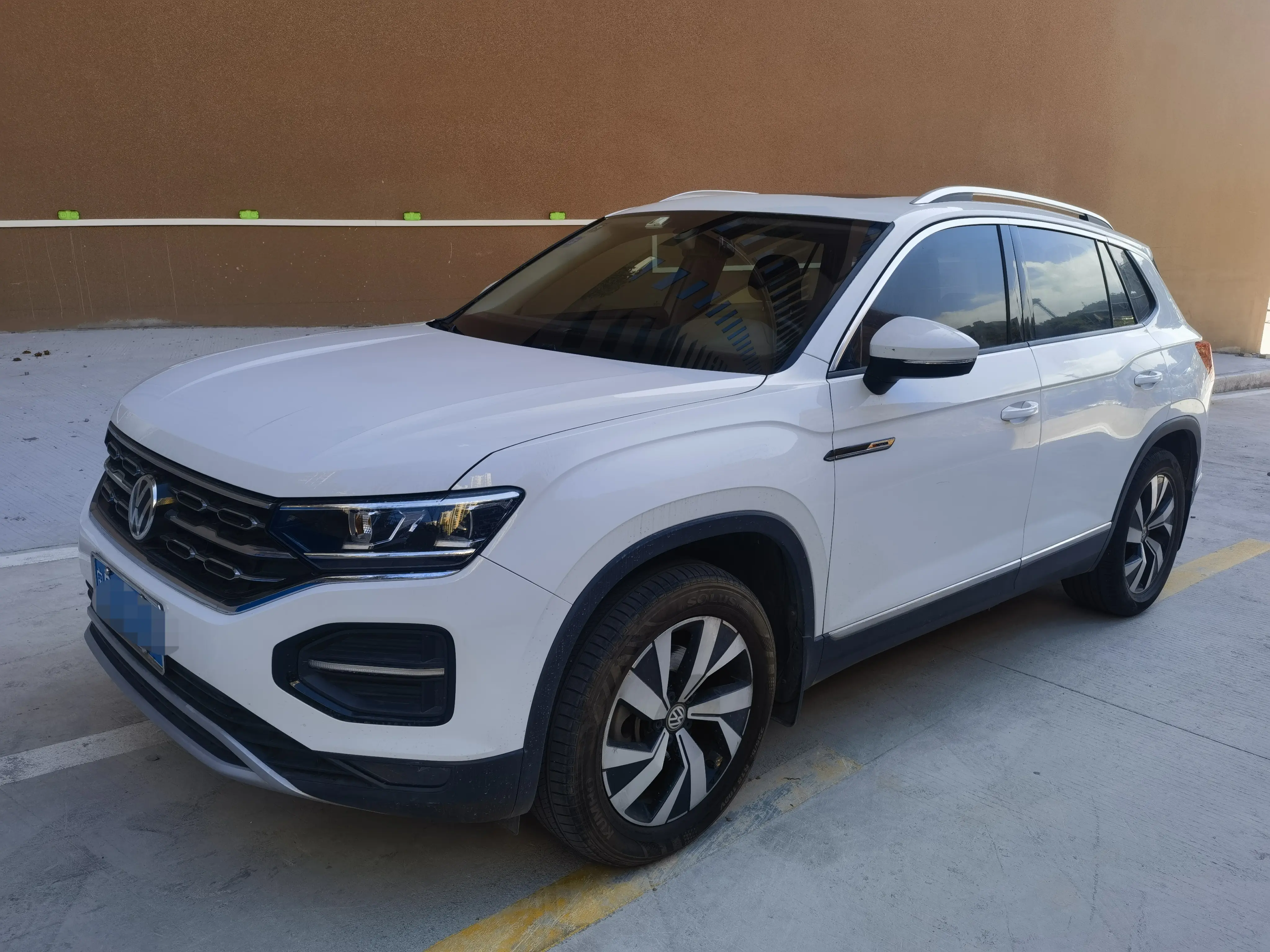 Volkswagen Tayron  из Китая