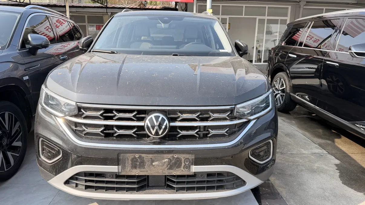 Volkswagen Tayron  из Китая