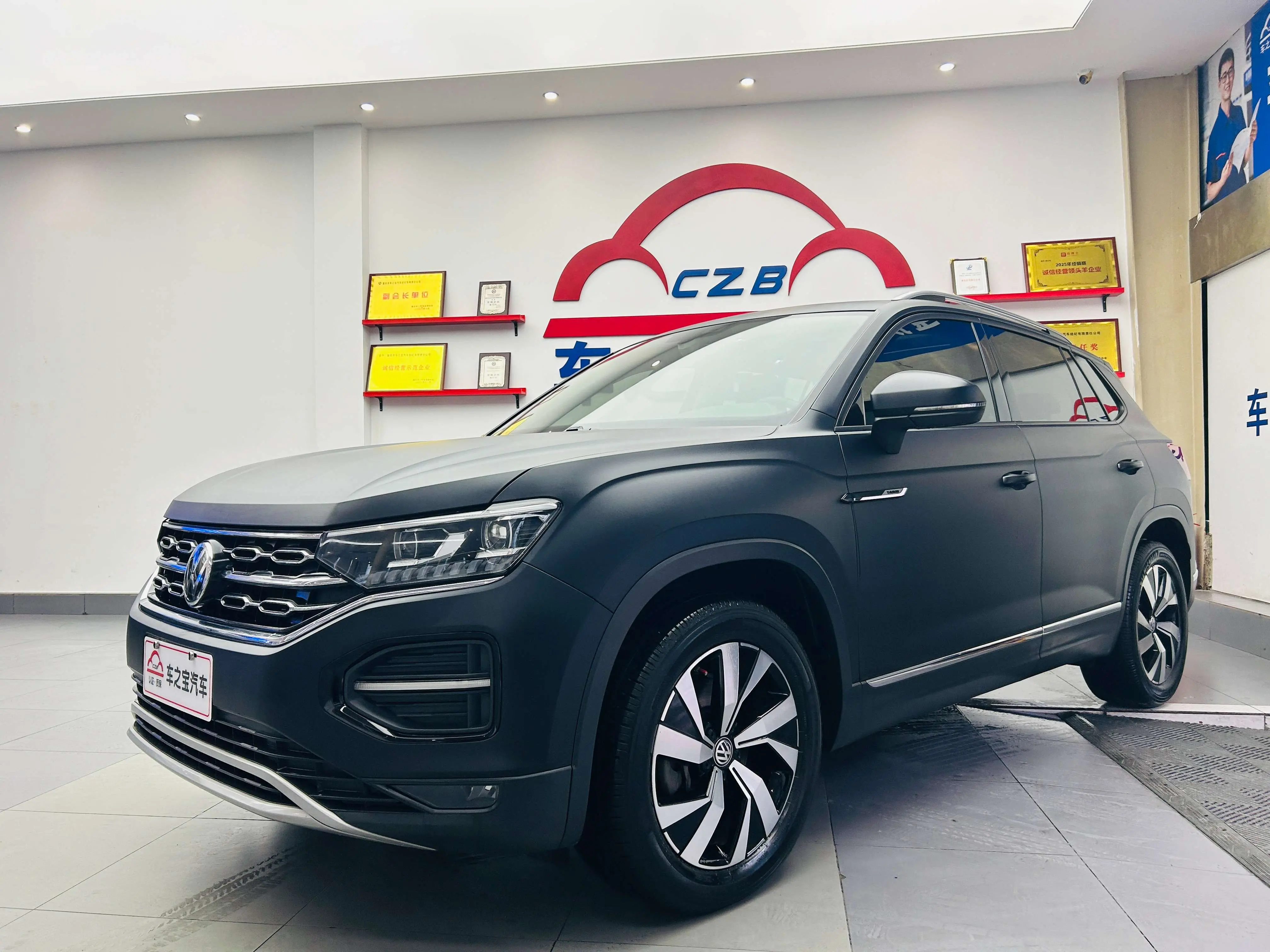 Volkswagen Tayron  из Китая