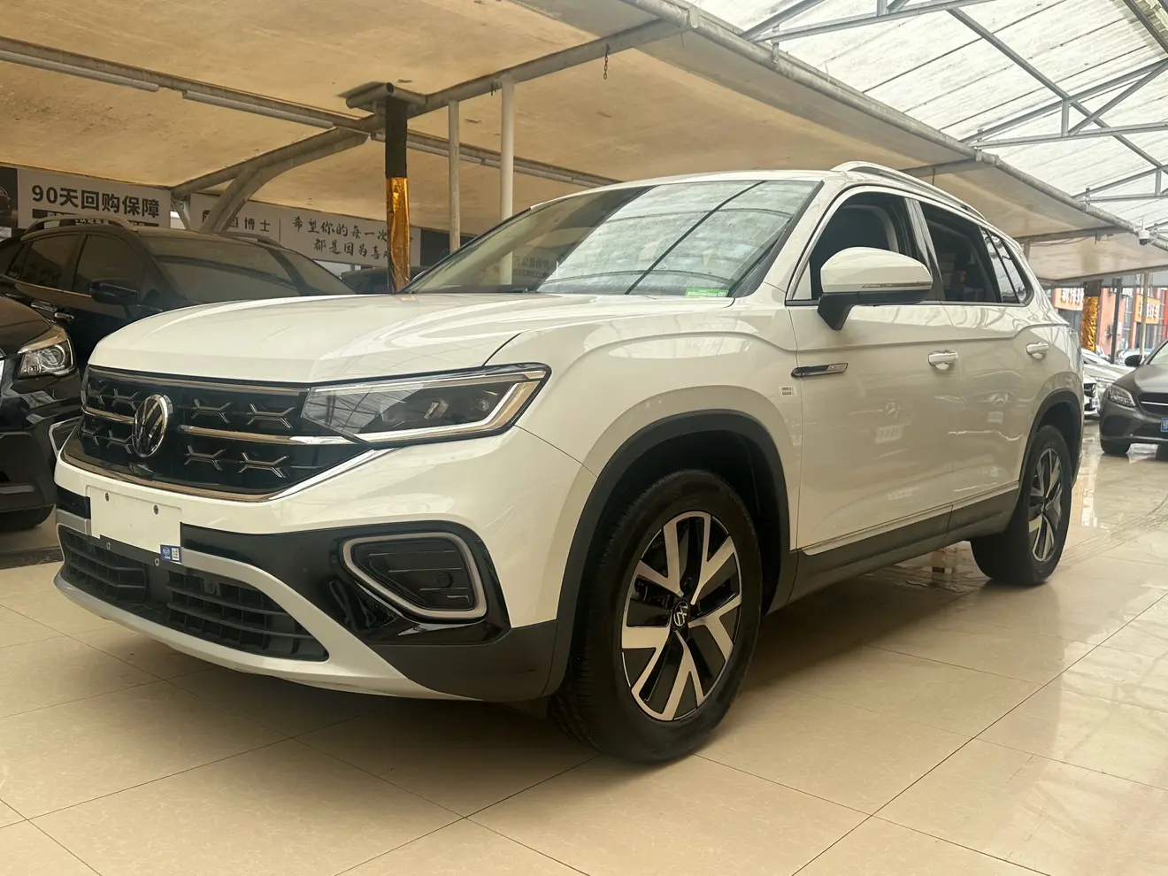 Volkswagen Tayron  из Китая