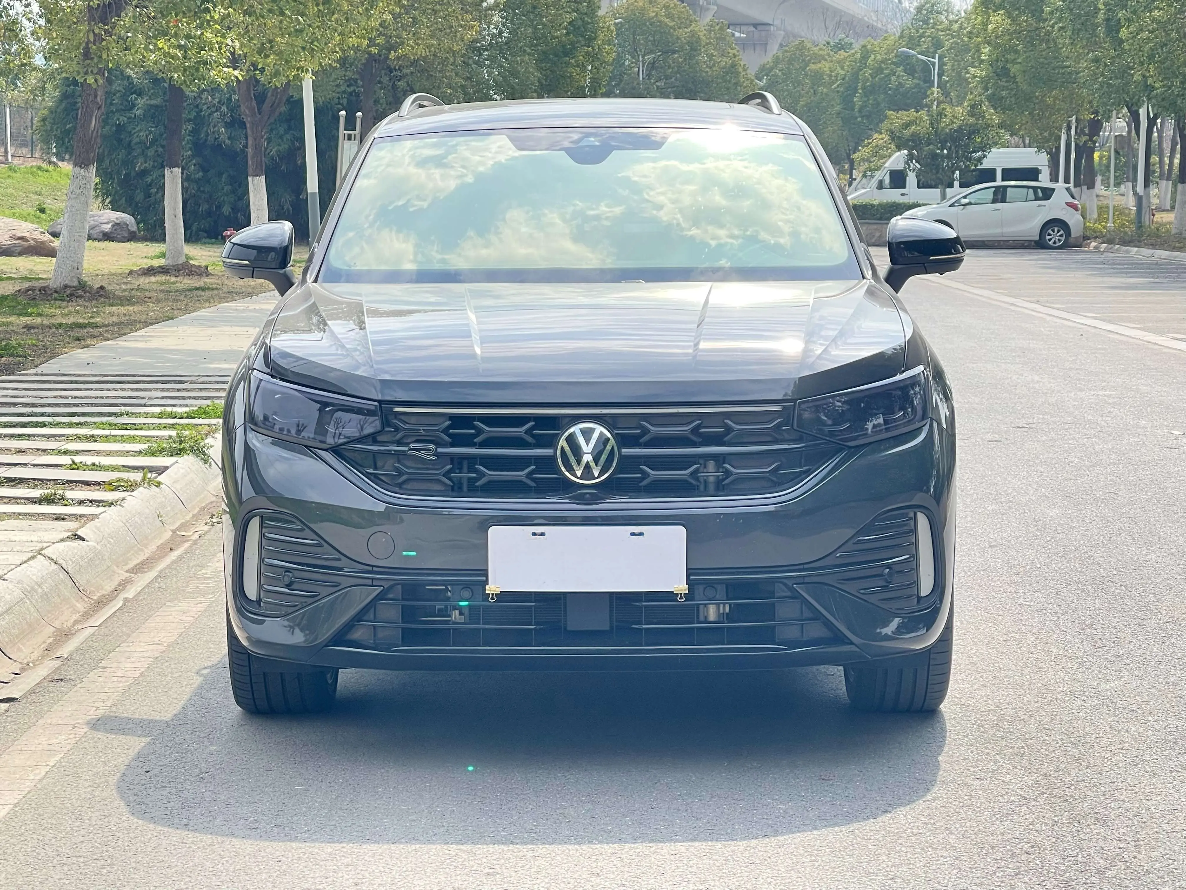 Volkswagen Tayron  из Китая