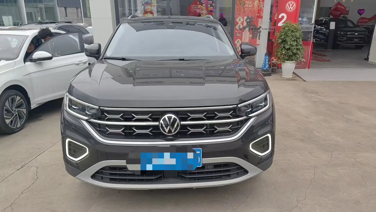 Volkswagen Tayron  из Китая