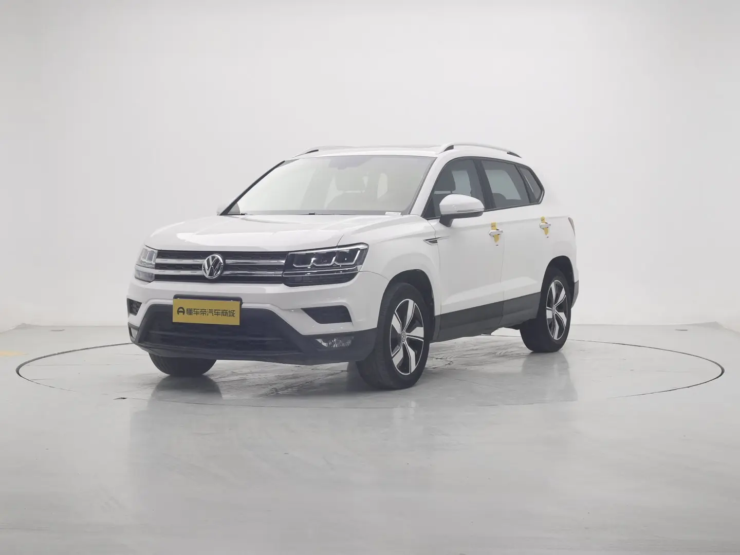 Volkswagen Tharu  из Китая