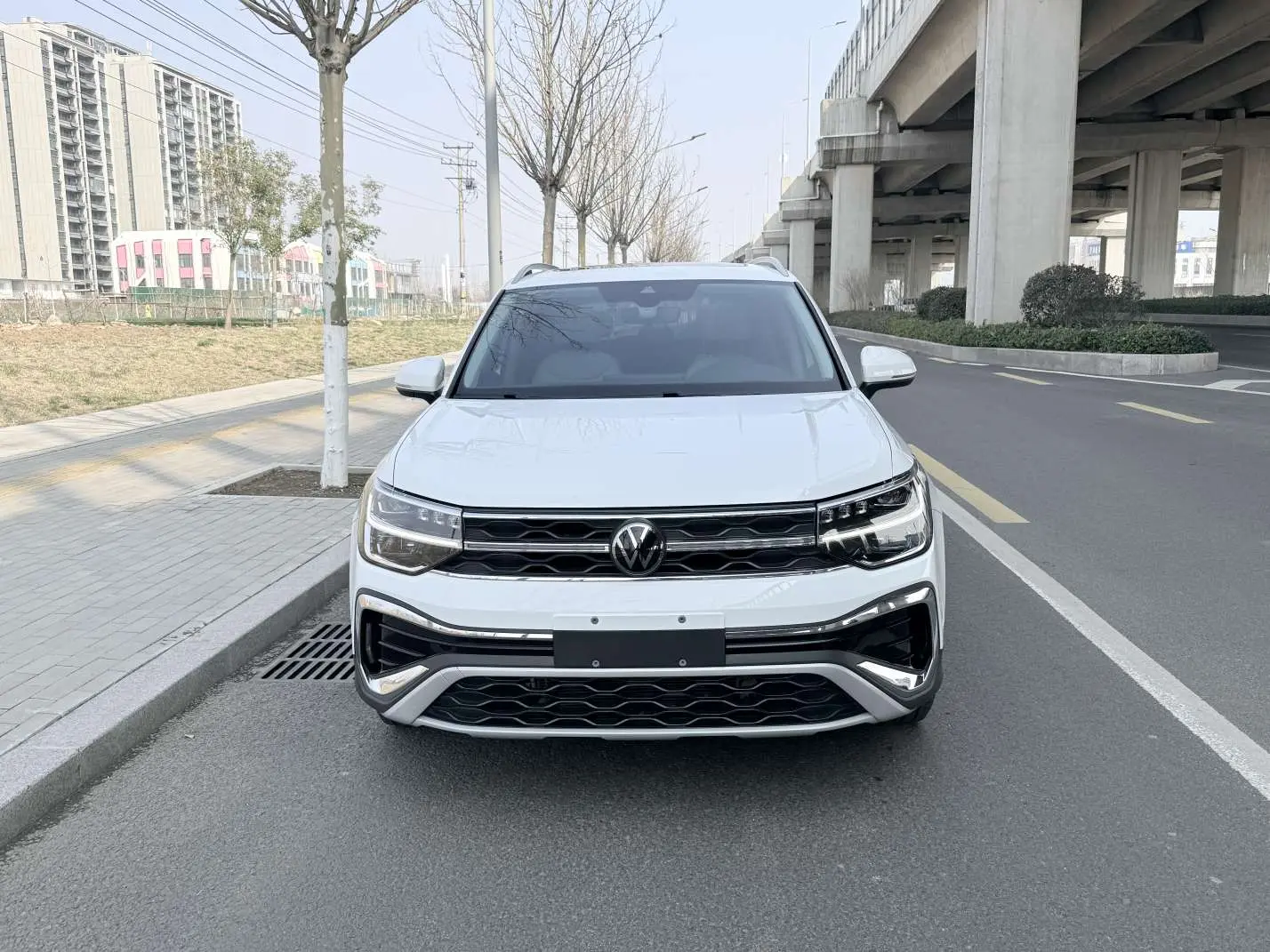 Volkswagen Tharu  из Китая