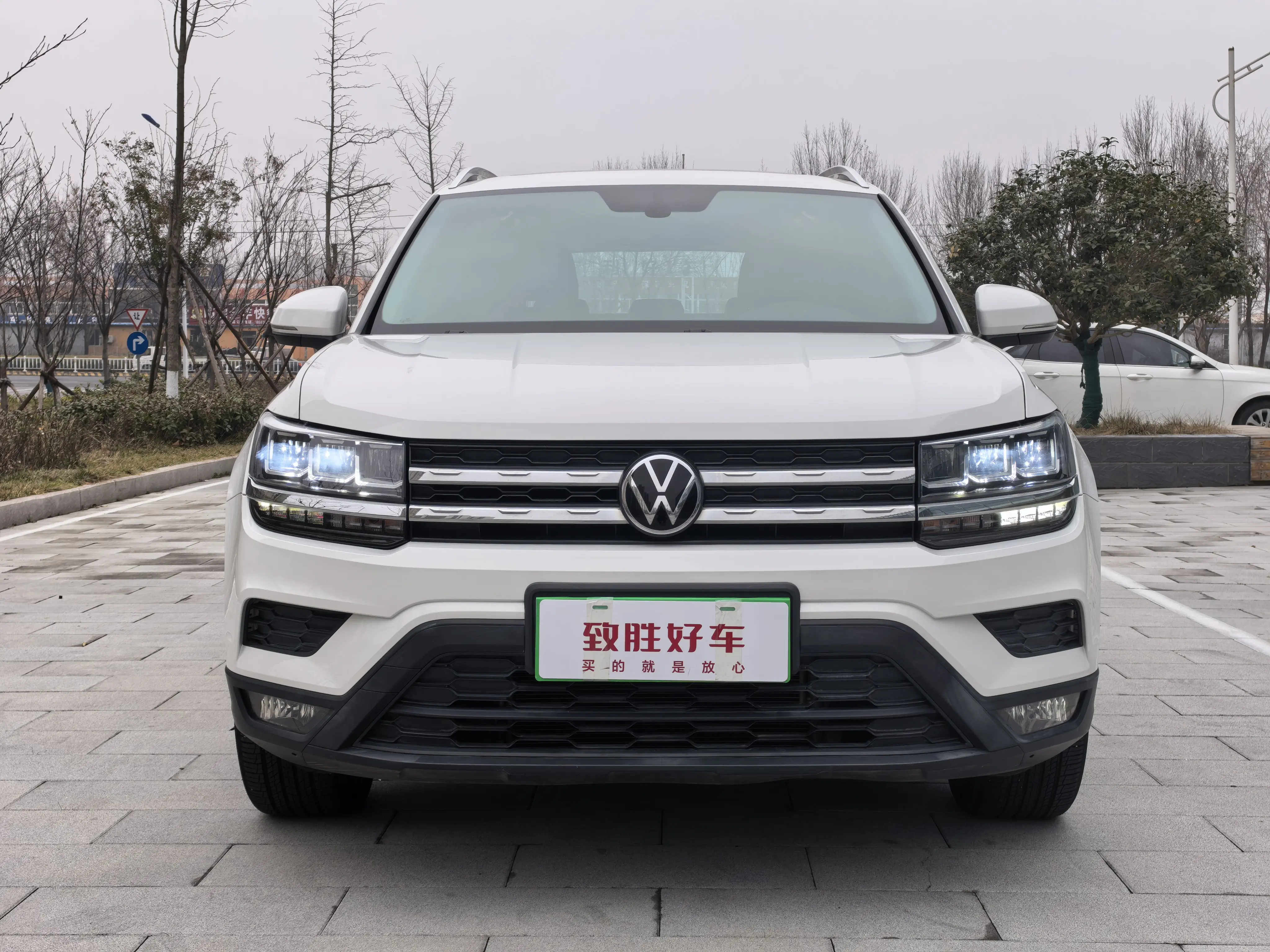 Volkswagen Tharu  из Китая