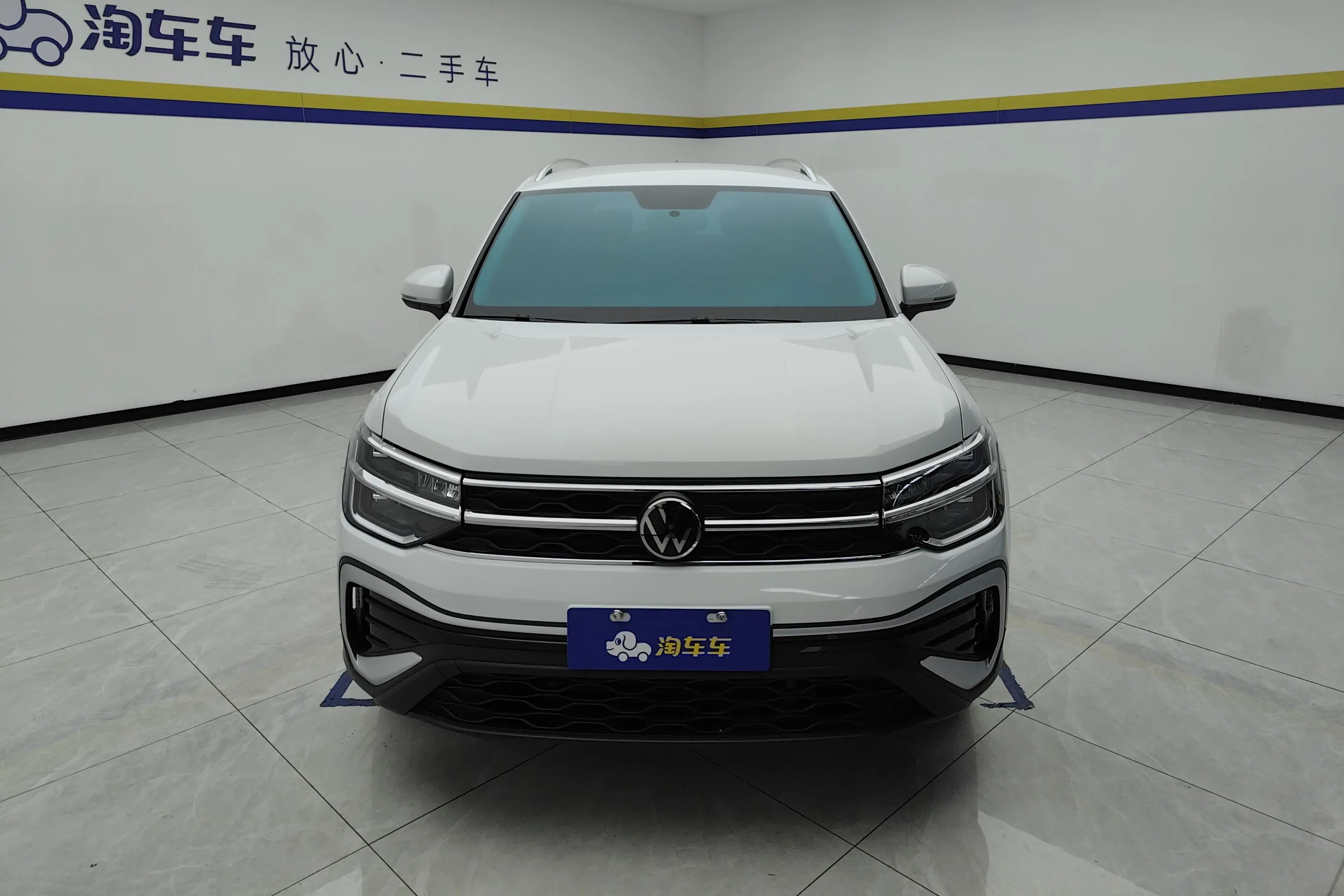 Volkswagen Tharu  из Китая