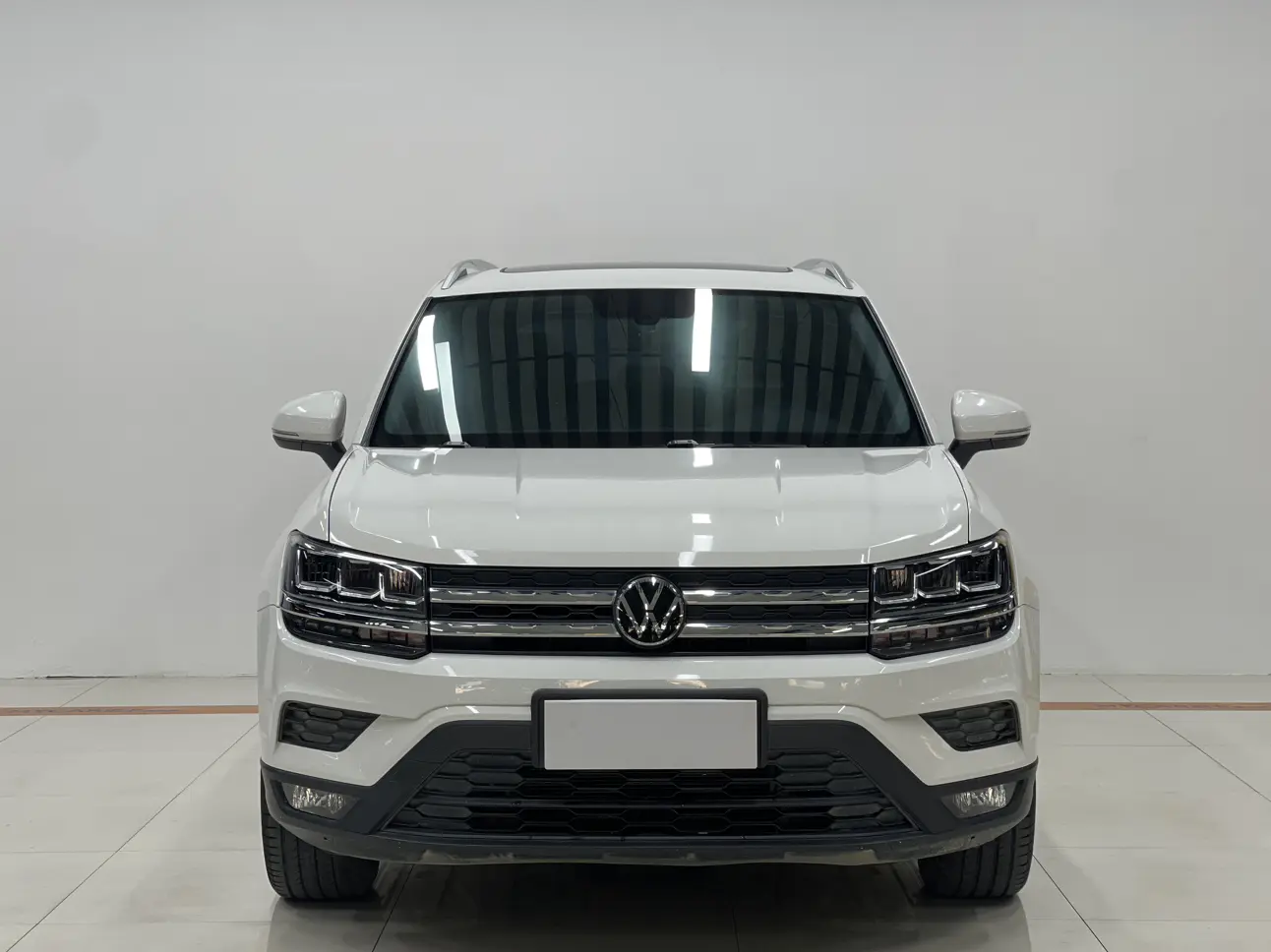 Volkswagen Tharu  из Китая
