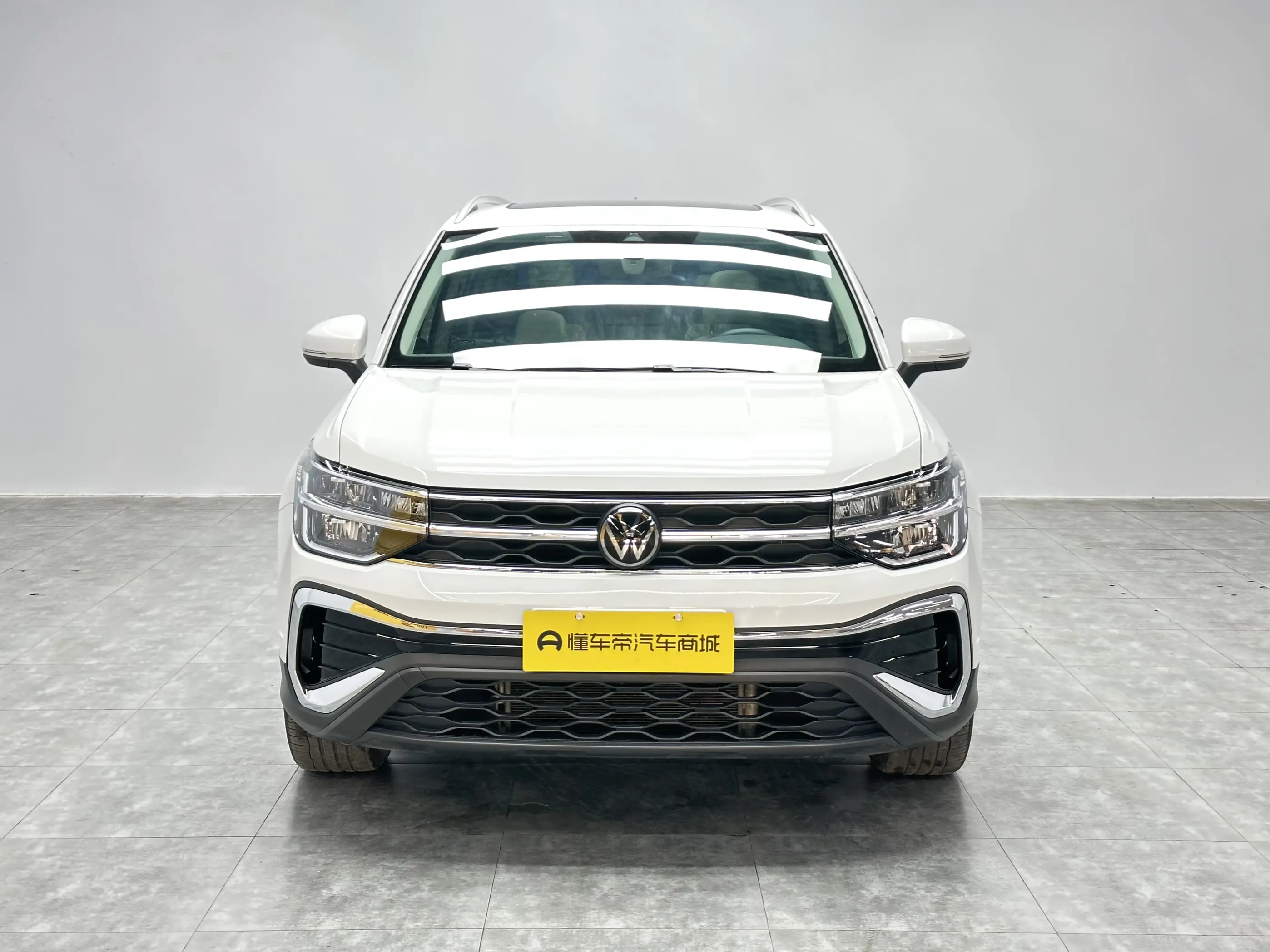 Volkswagen Tharu  из Китая