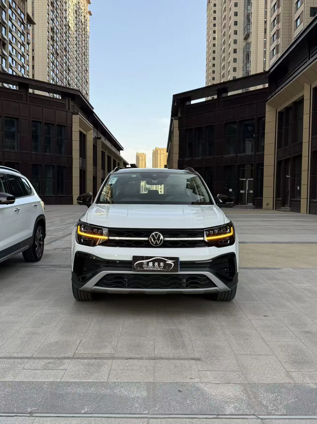 Volkswagen Tharu  из Китая