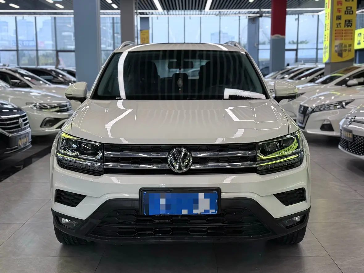 Volkswagen Tharu  из Китая