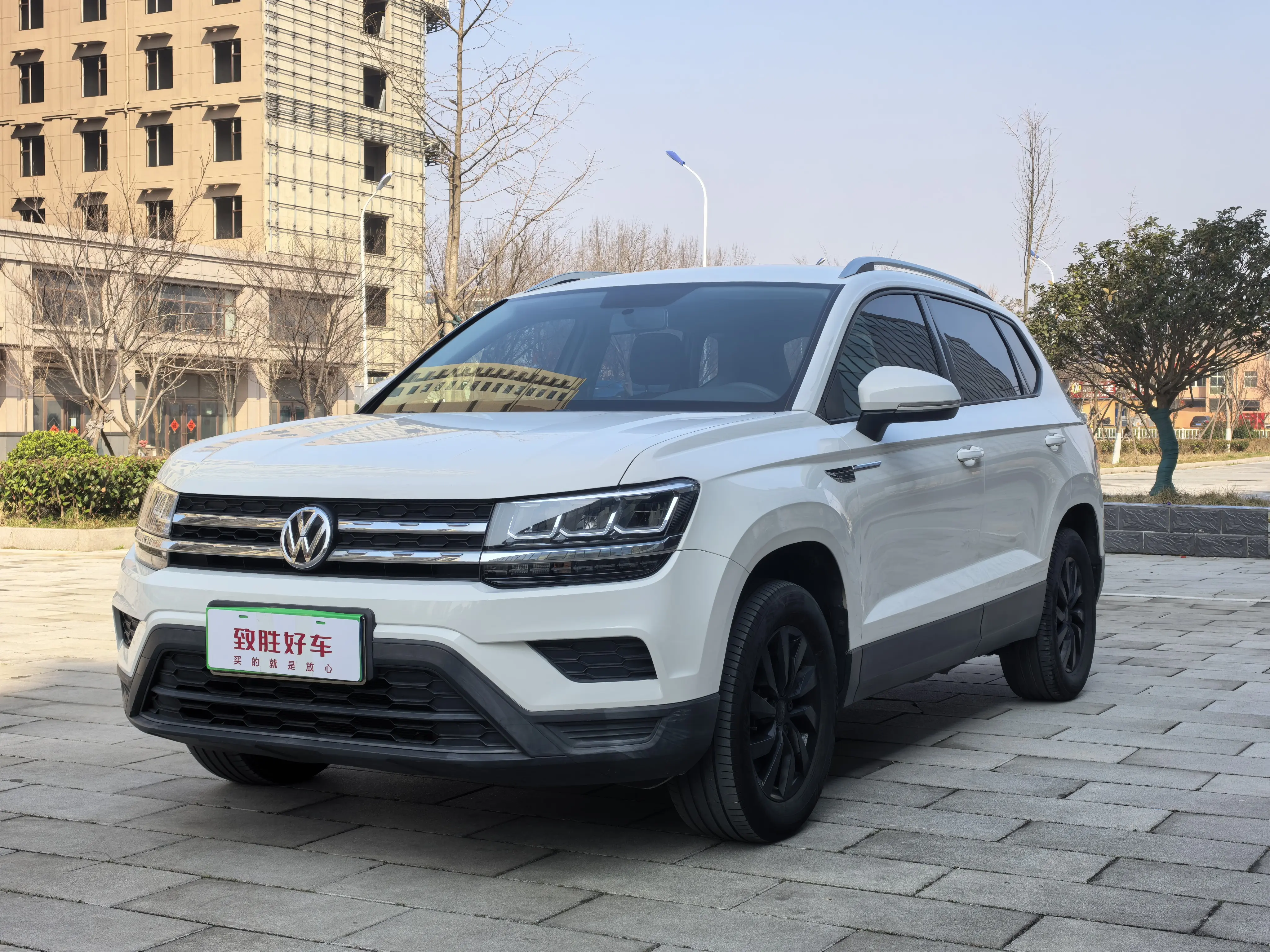 Volkswagen Tharu  из Китая