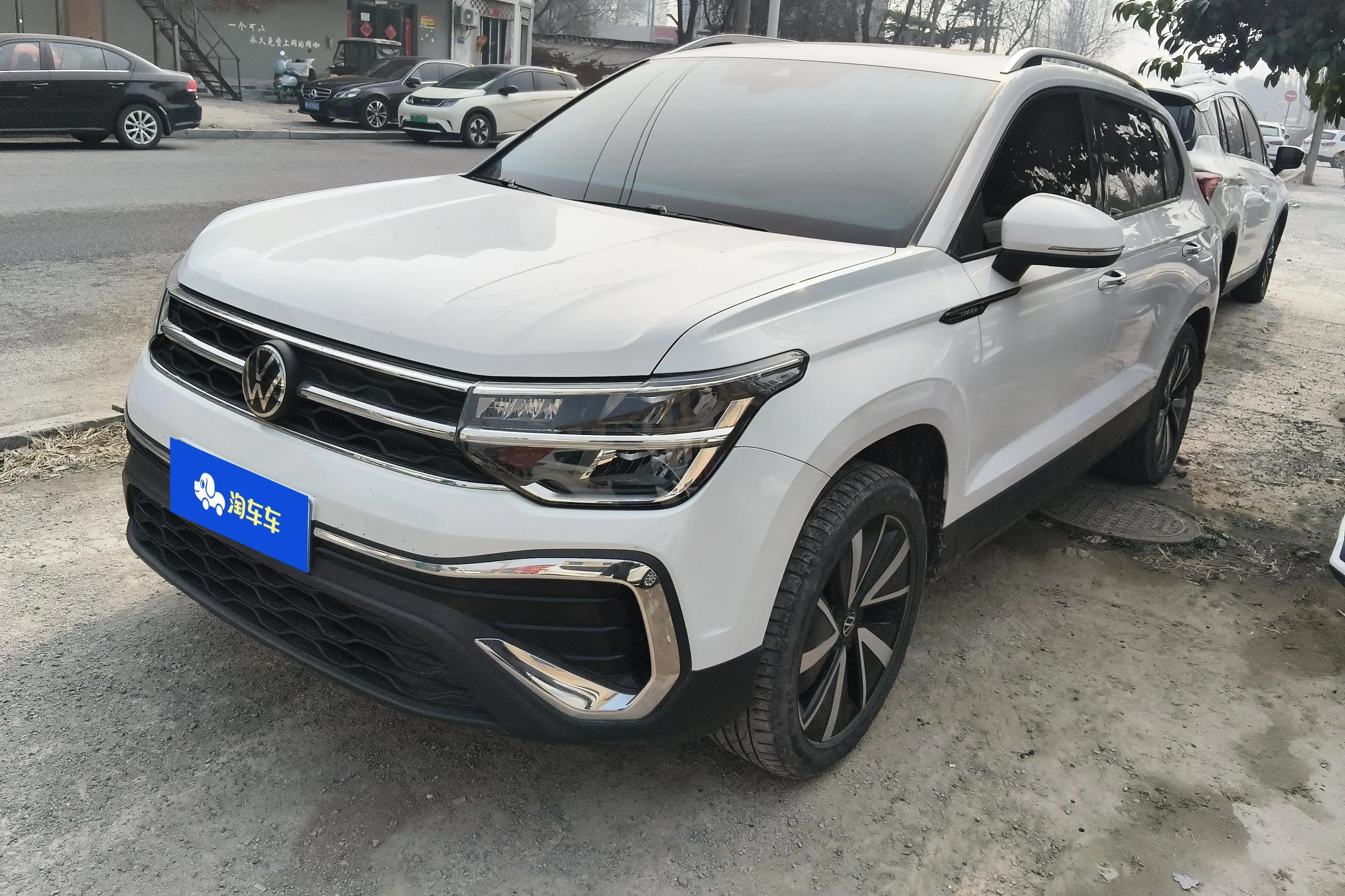 Volkswagen Tharu  из Китая