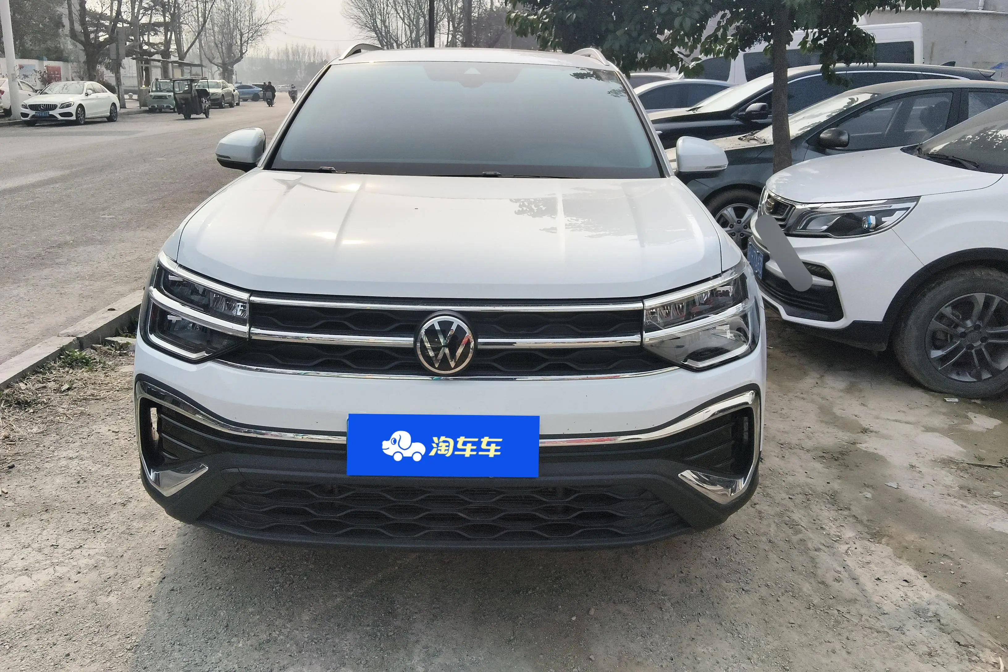 Volkswagen Tharu  из Китая
