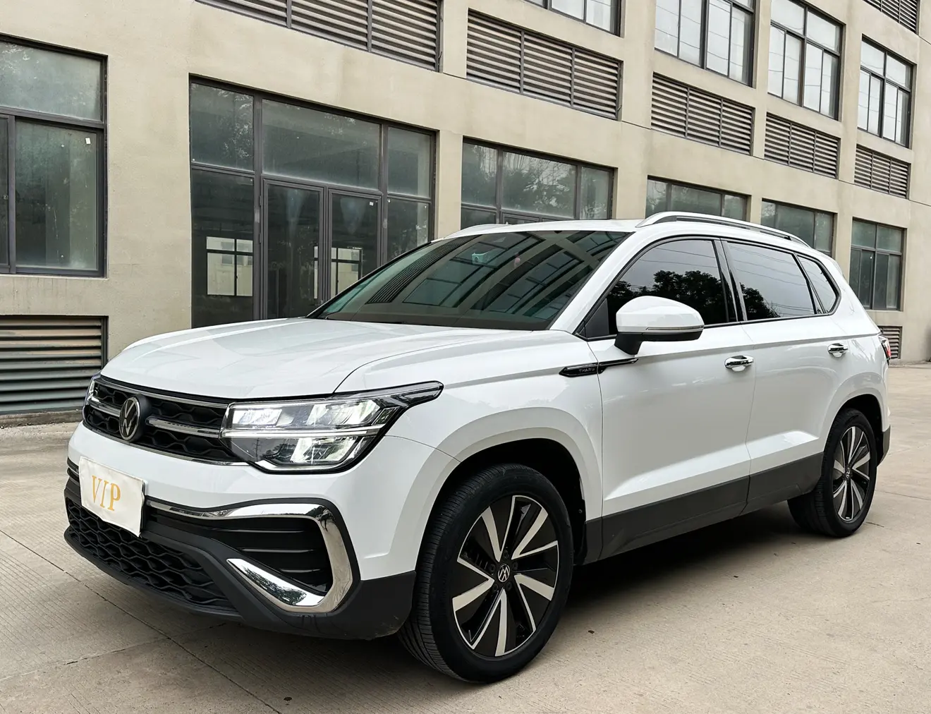 Volkswagen Tharu  из Китая