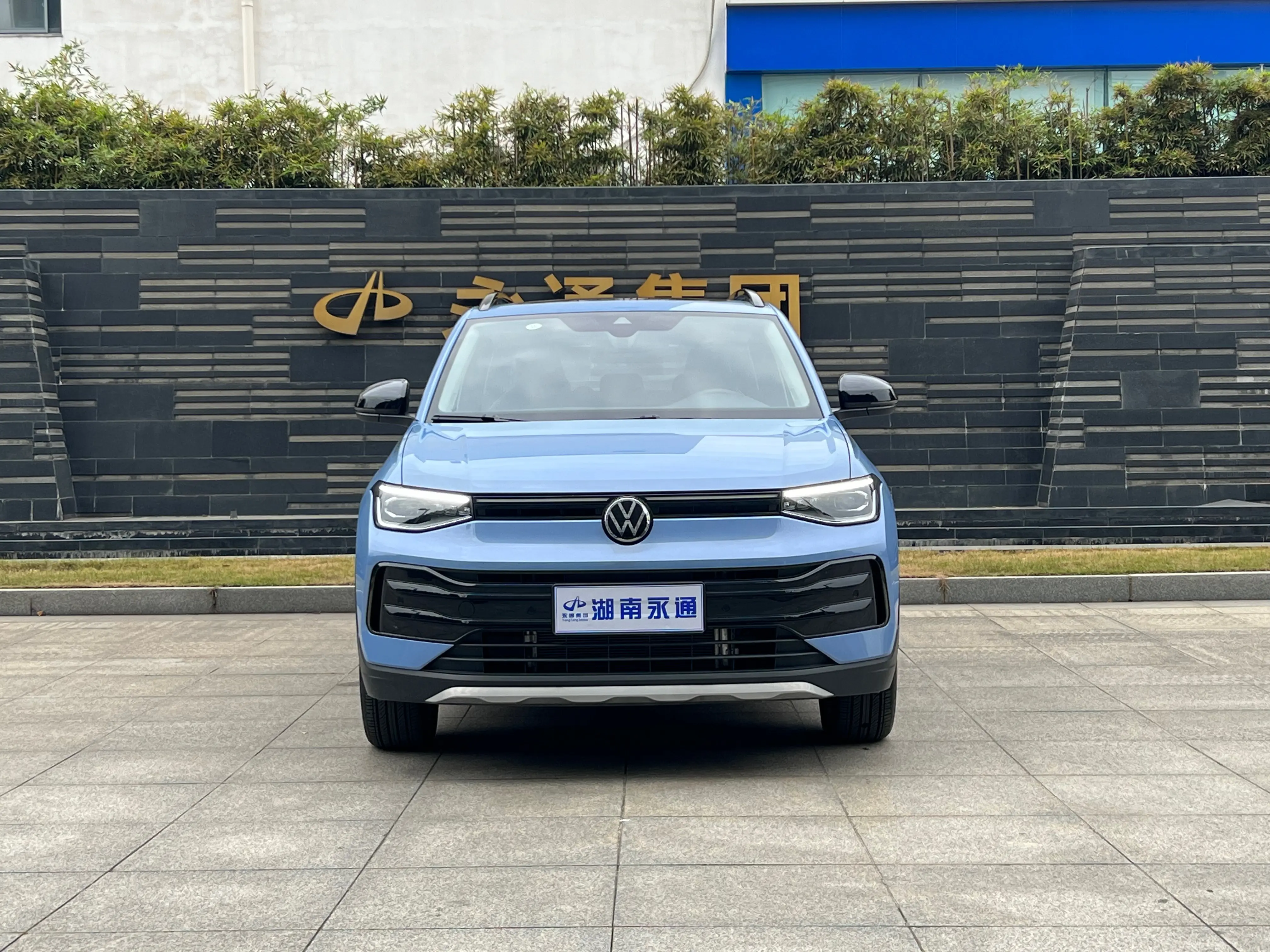 Volkswagen Tharu  из Китая