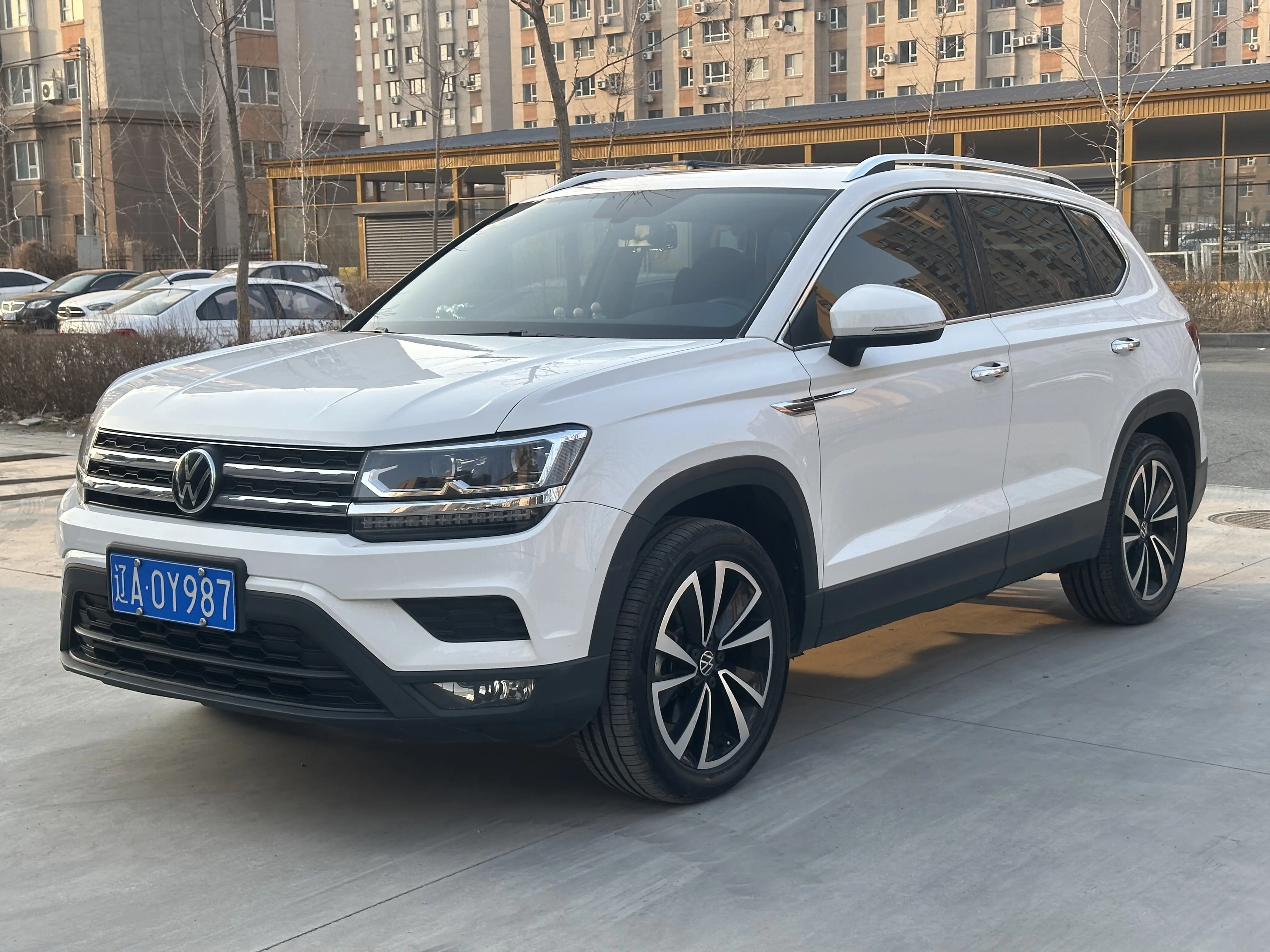 Volkswagen Tharu  из Китая