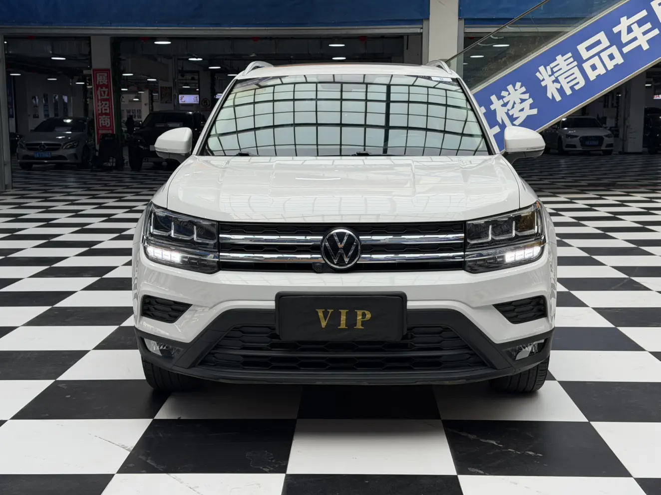 Volkswagen Tharu  из Китая