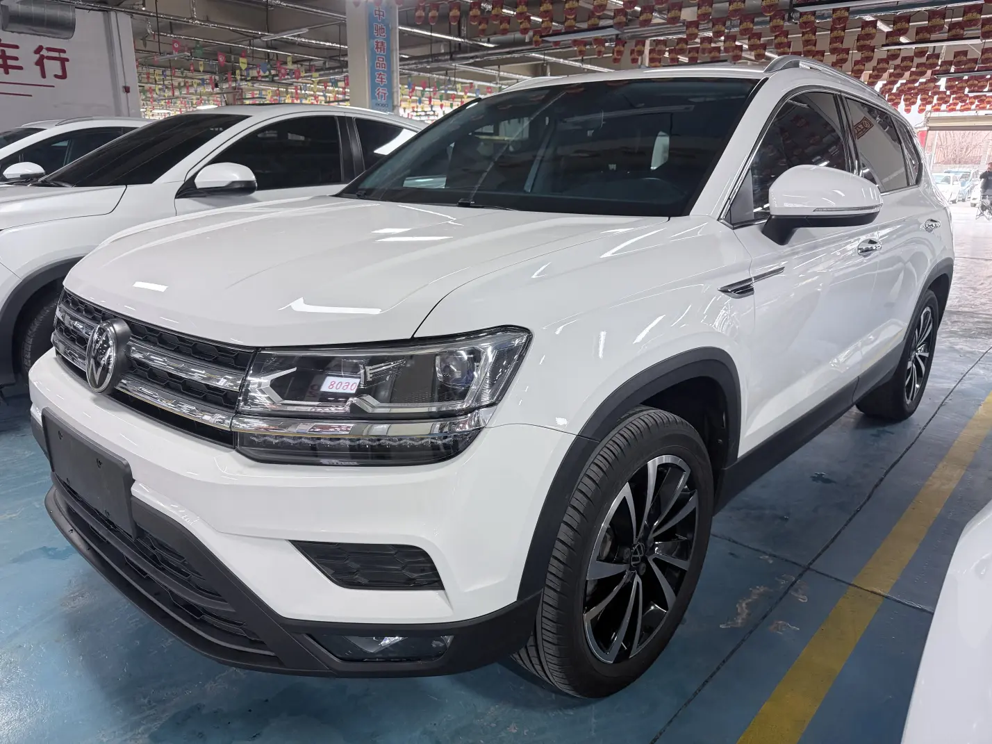 Volkswagen Tharu  из Китая