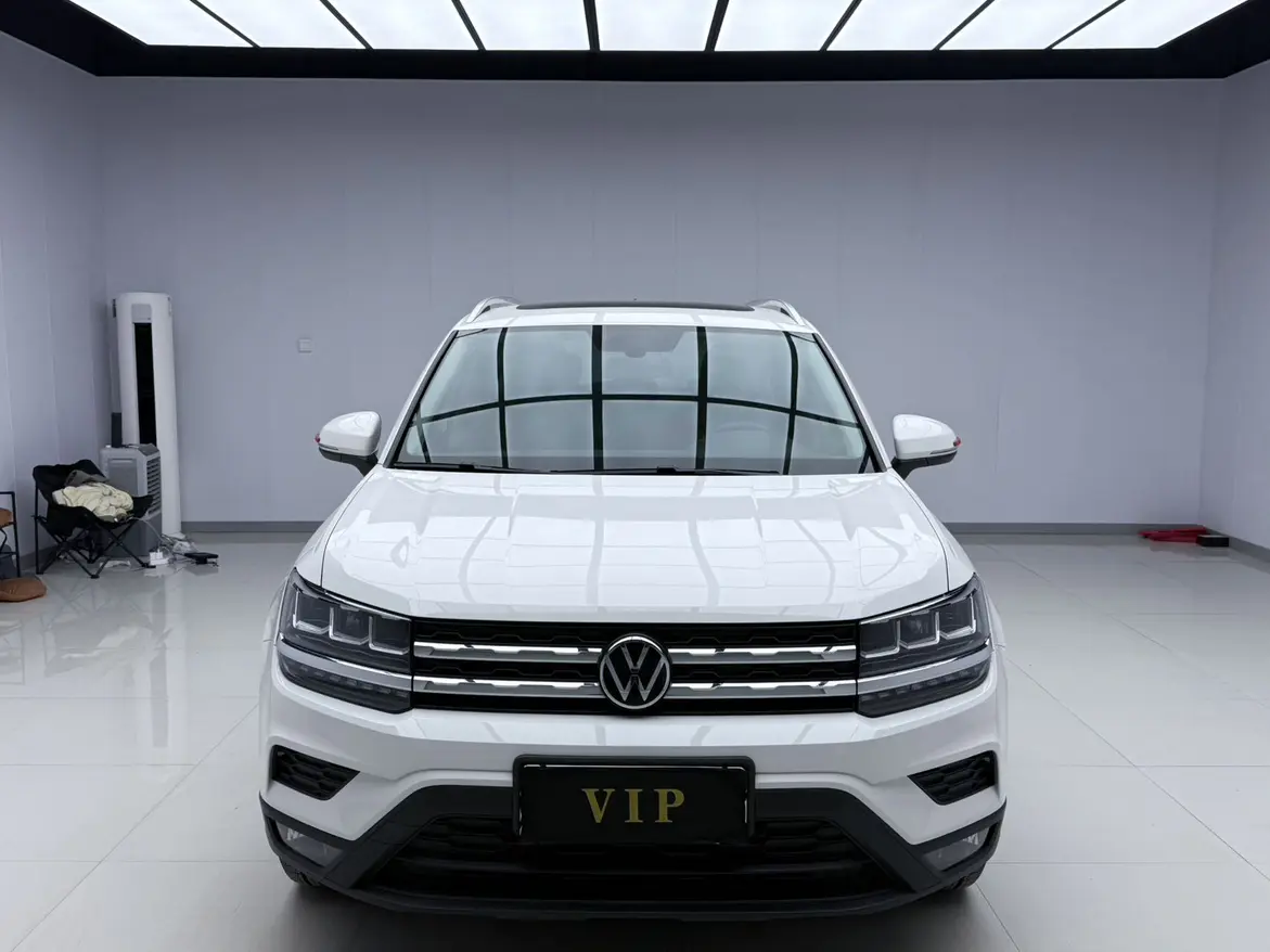 Volkswagen Tharu  из Китая