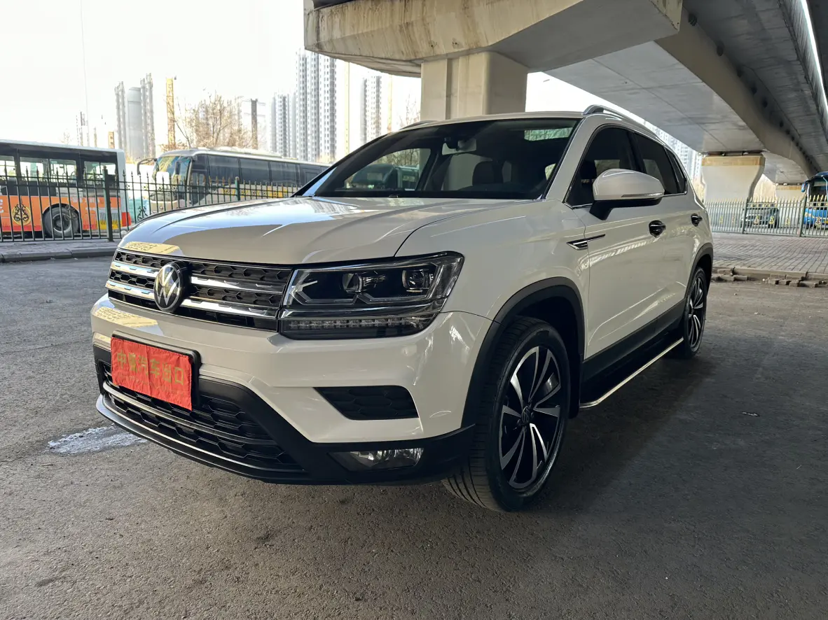 Volkswagen Tharu  из Китая