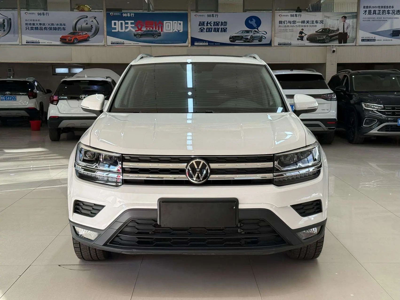 Volkswagen Tharu  из Китая