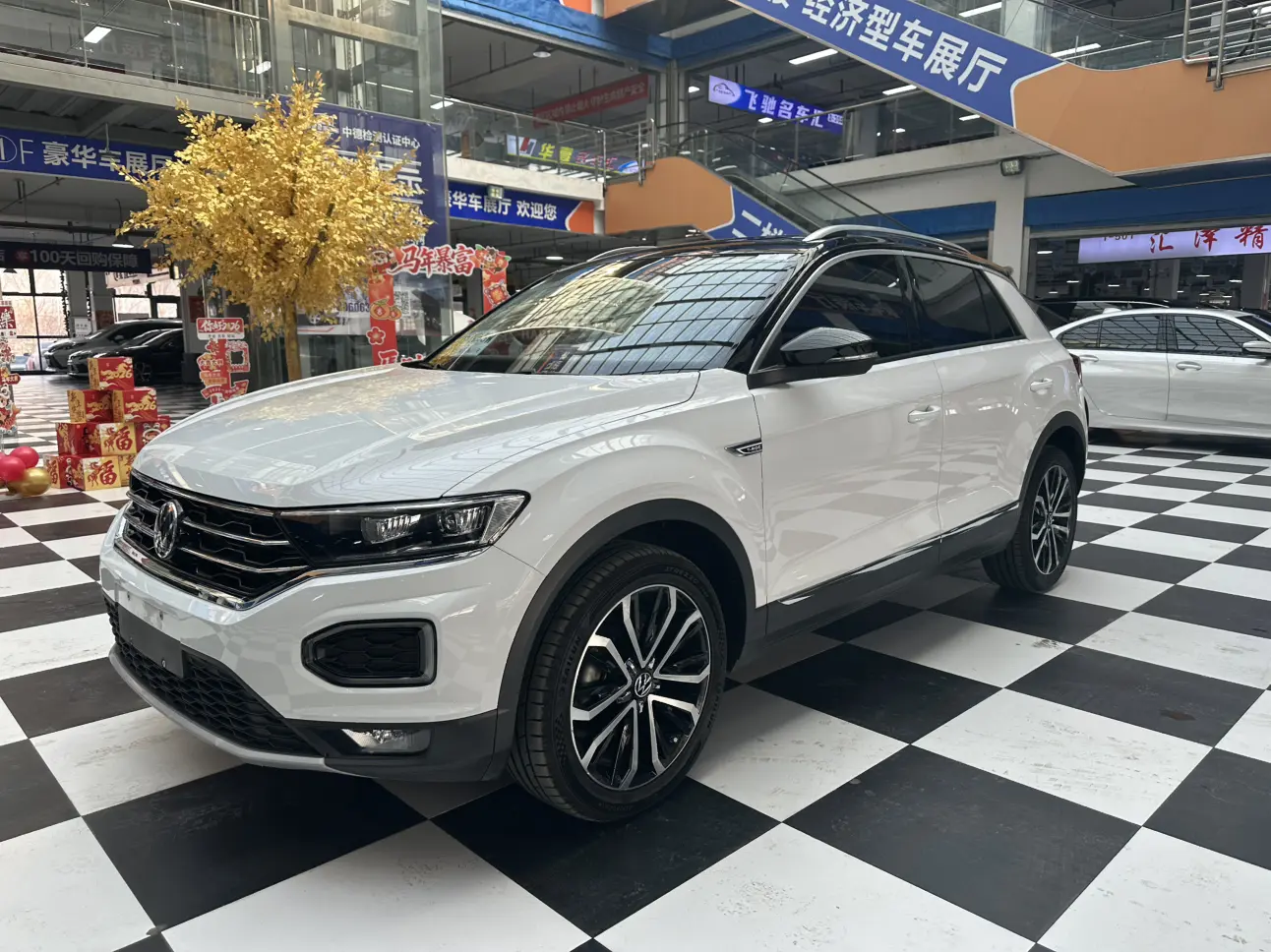 Volkswagen T-Roc  из Китая