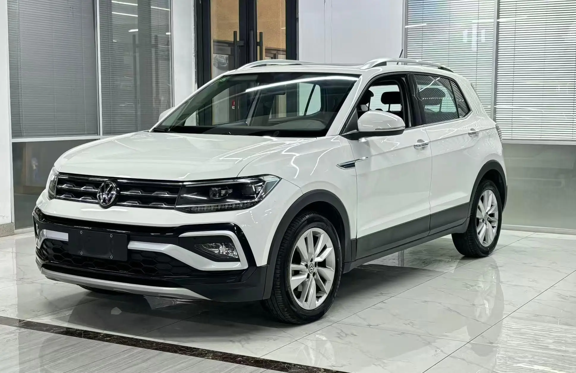 Volkswagen Tu Kai  из Китая