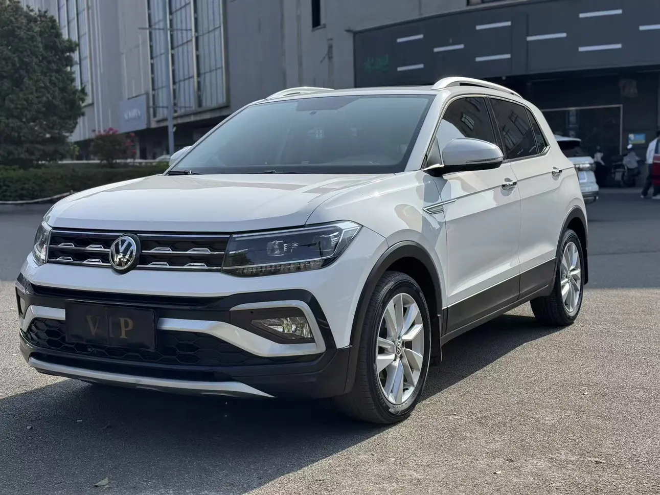 Volkswagen Tu Kai  из Китая