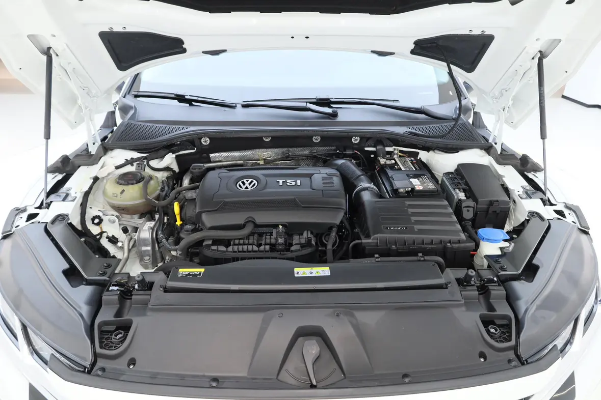 Volkswagen Arteon (CC)  из Китая