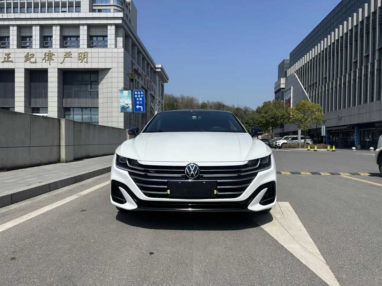 Volkswagen Arteon (CC)  из Китая