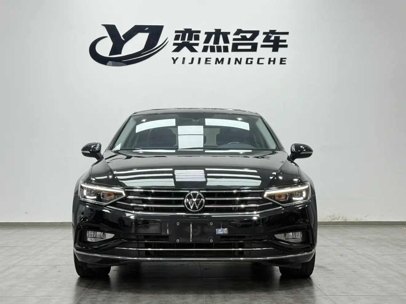 Volkswagen Magotan  из Китая