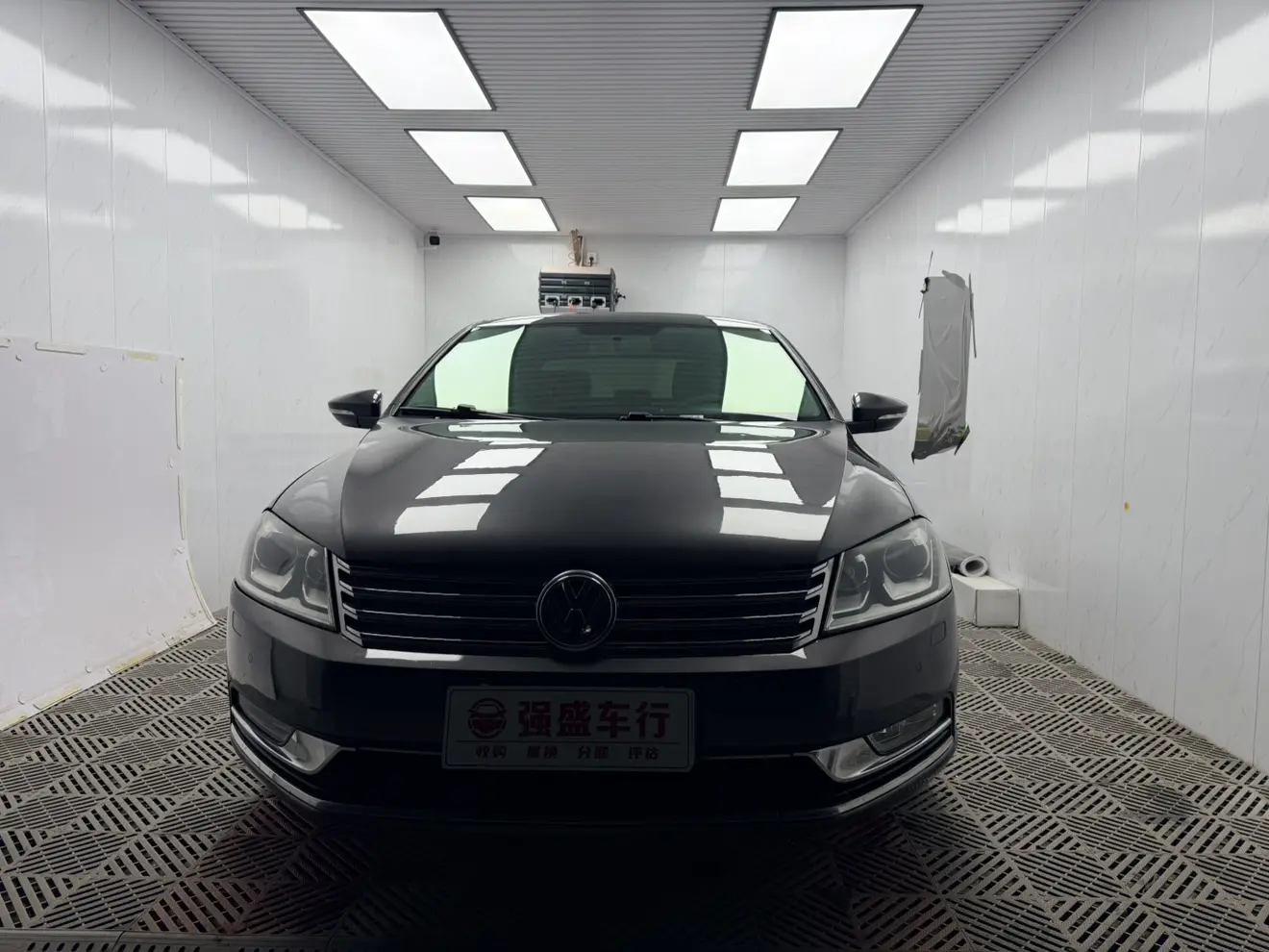 Volkswagen Magotan  из Китая