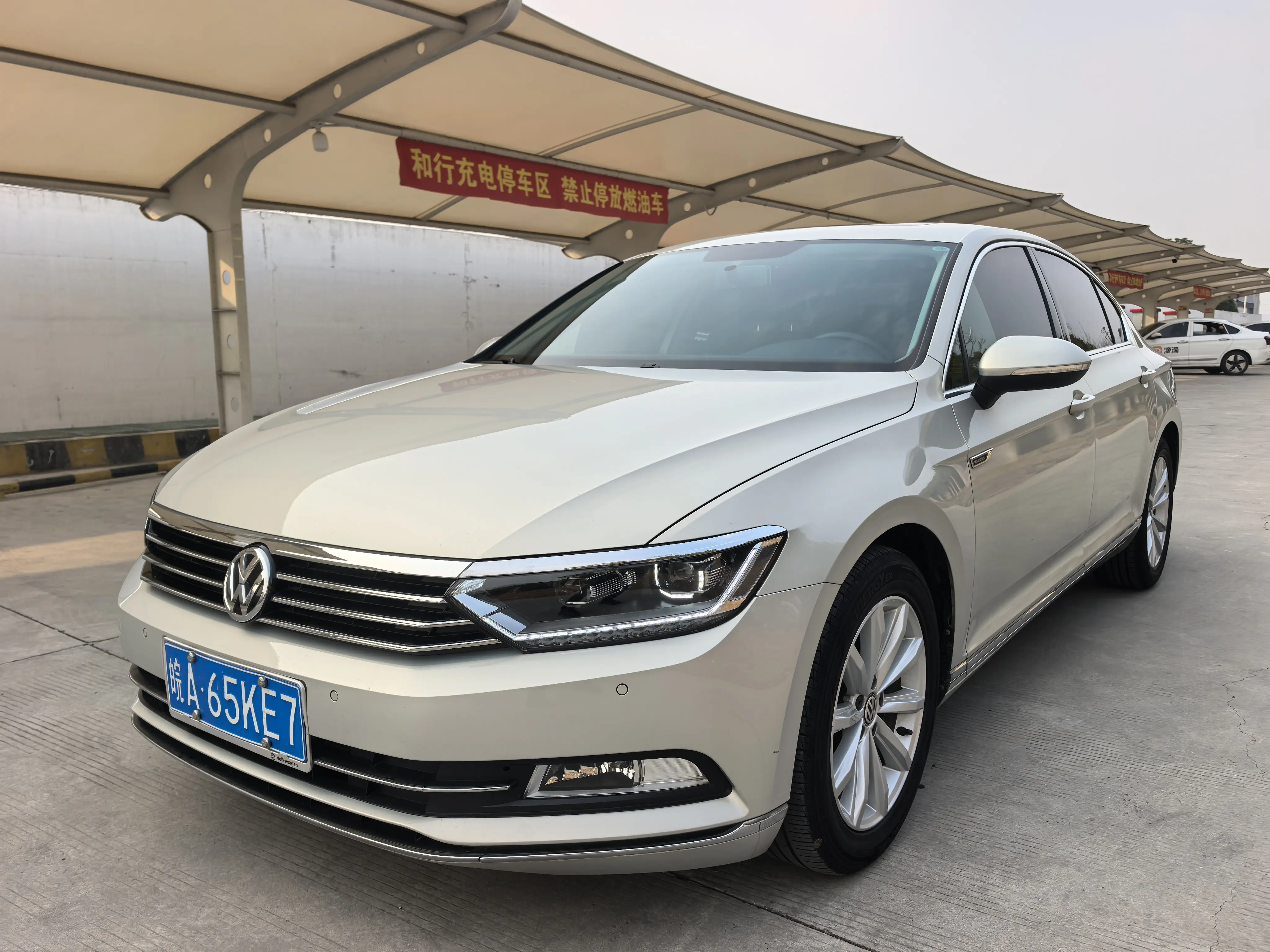 Volkswagen Magotan  из Китая