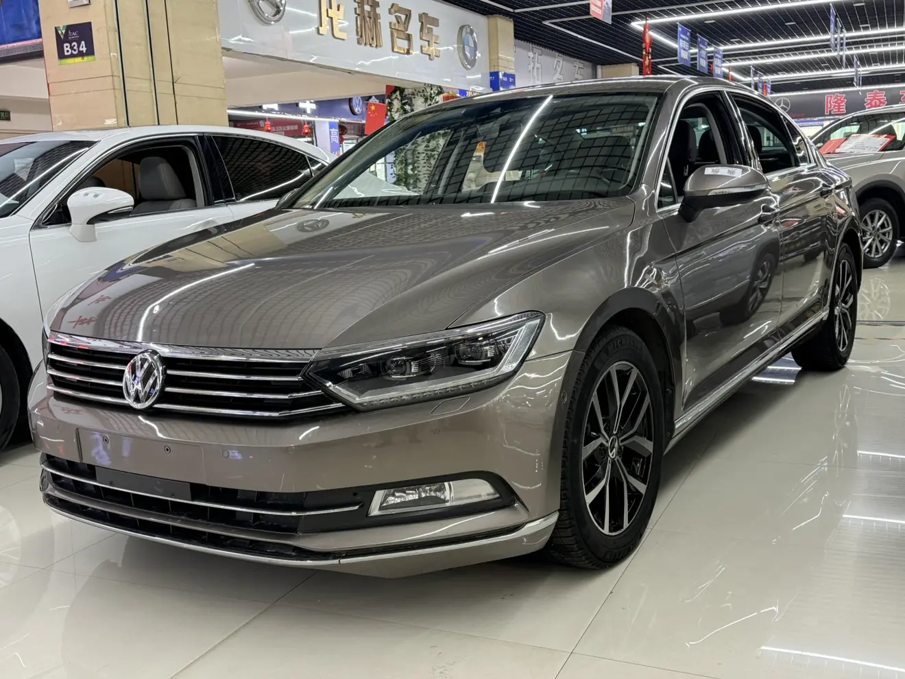 Volkswagen Magotan  из Китая