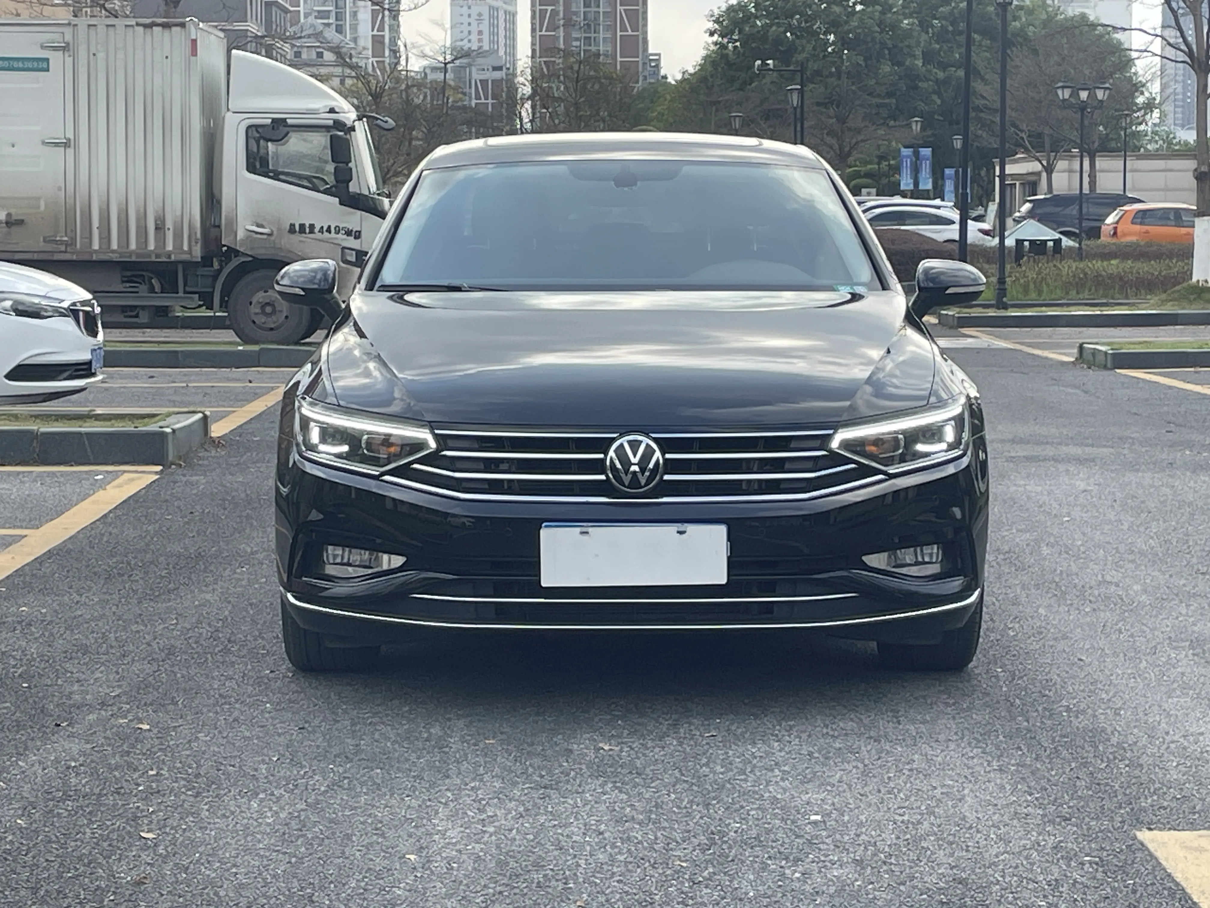 Volkswagen Magotan  из Китая