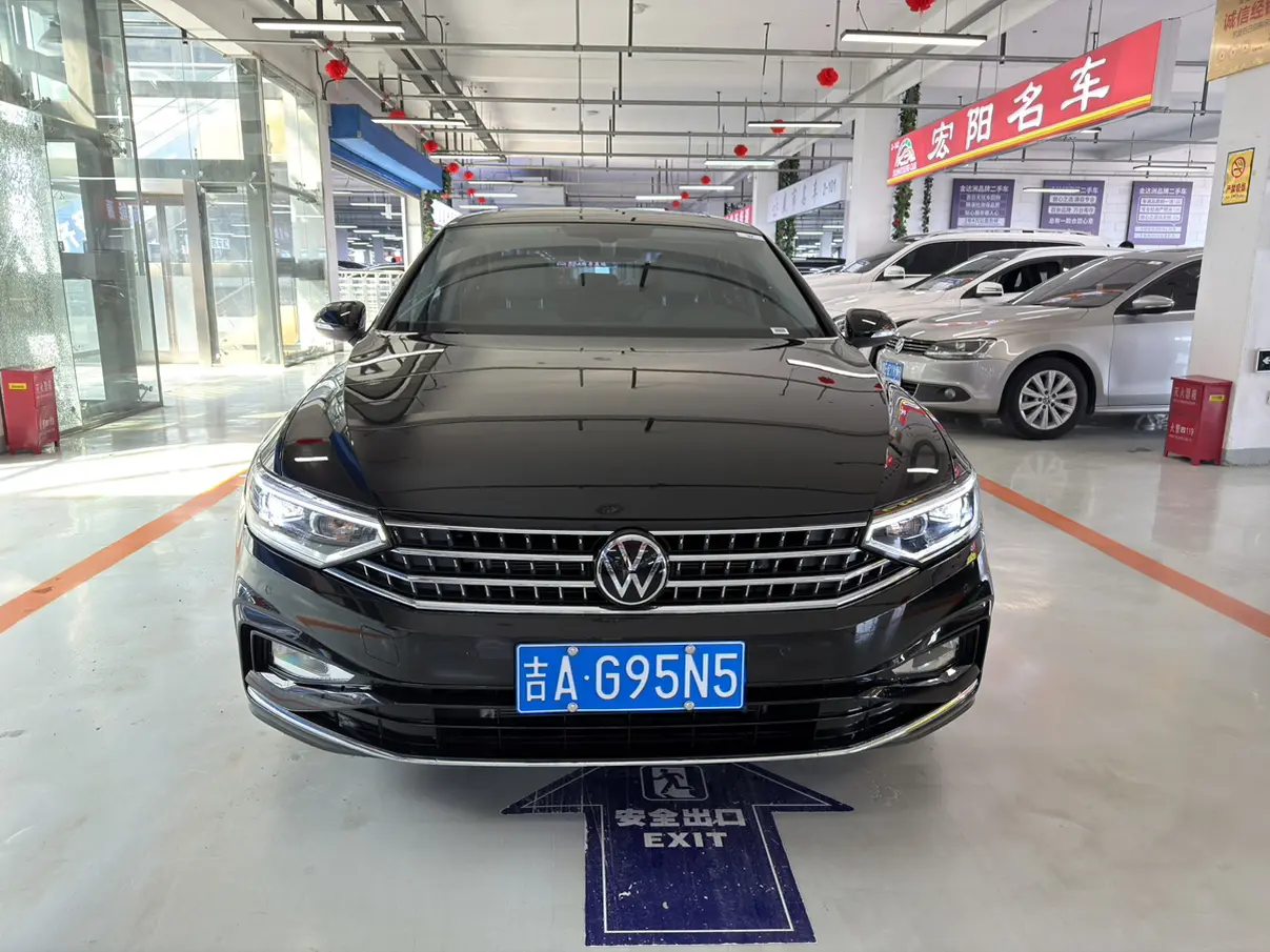 Volkswagen Magotan  из Китая