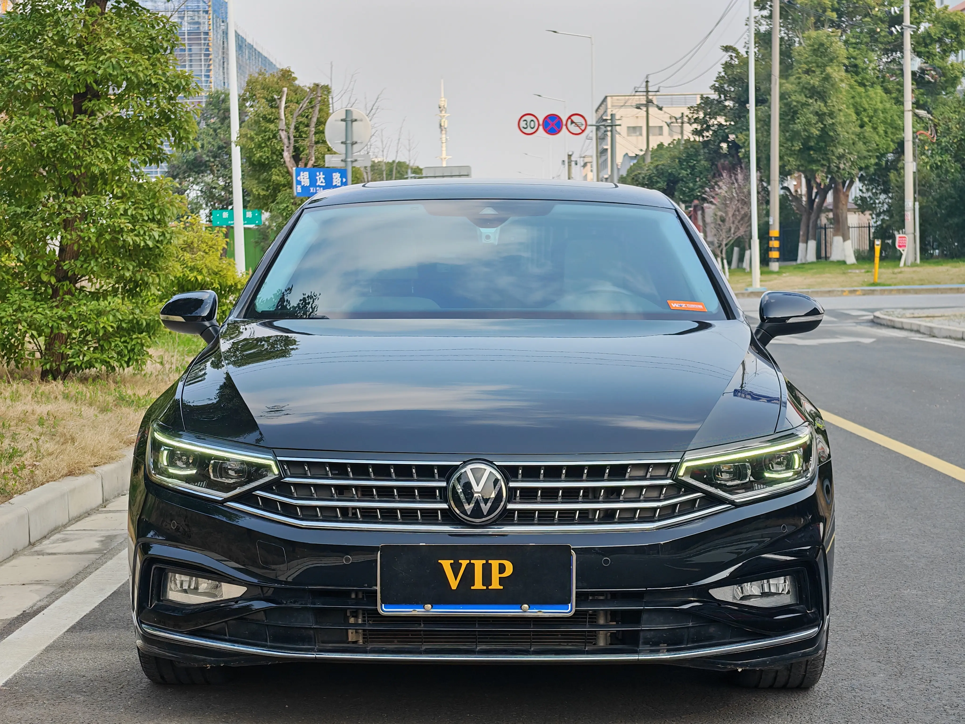 Volkswagen Magotan  из Китая