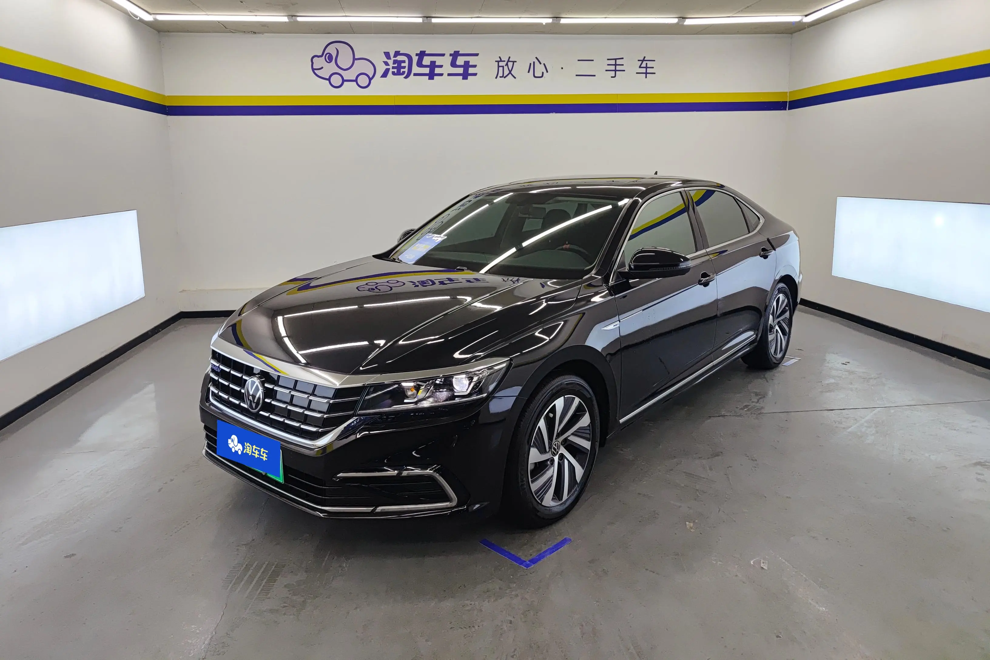 Volkswagen Passat PHEV  из Китая