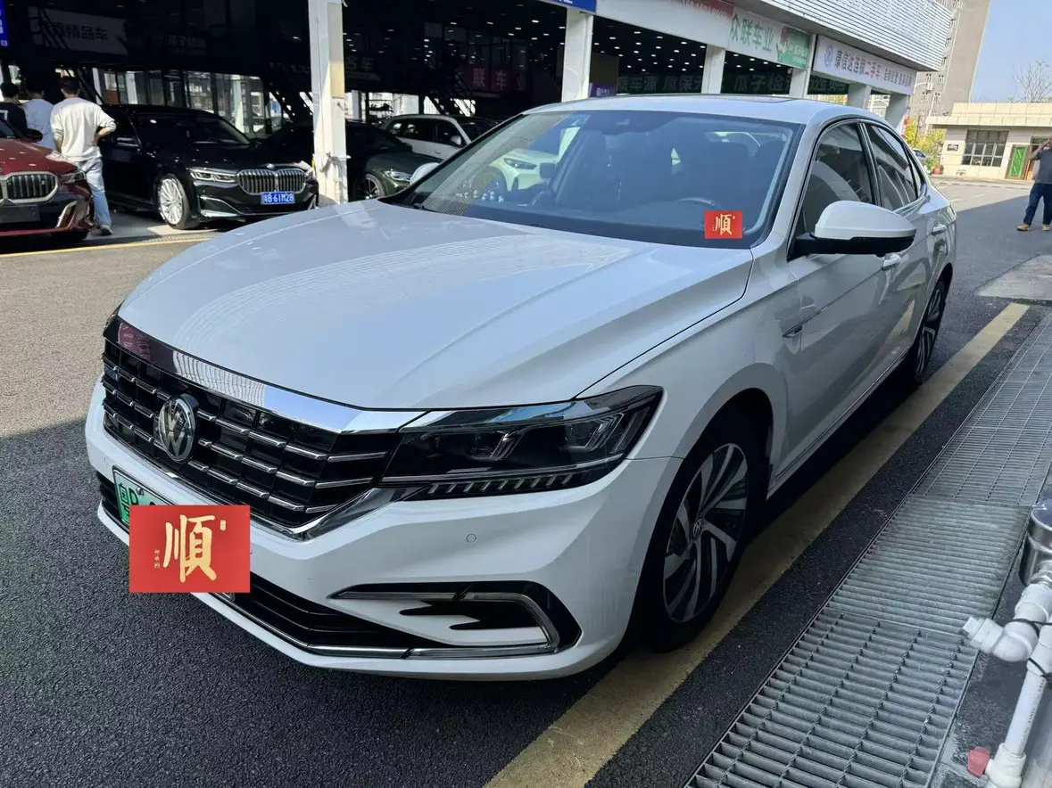 Volkswagen Passat PHEV  из Китая