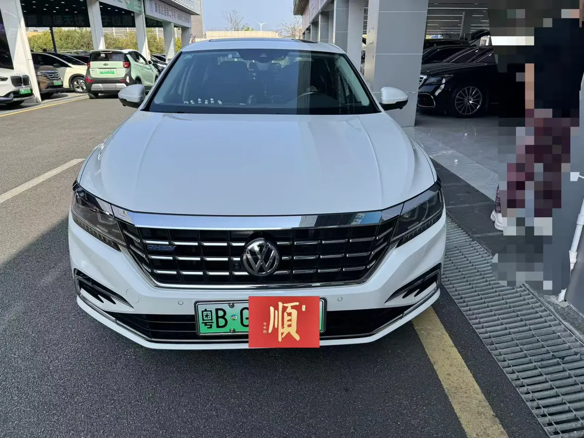 Volkswagen Passat PHEV  из Китая
