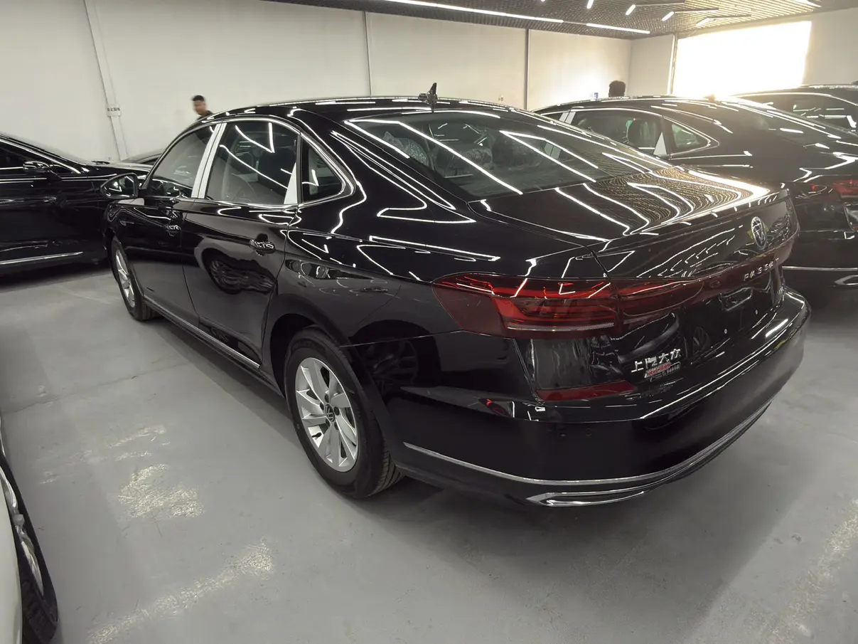 Volkswagen Passat PHEV  из Китая