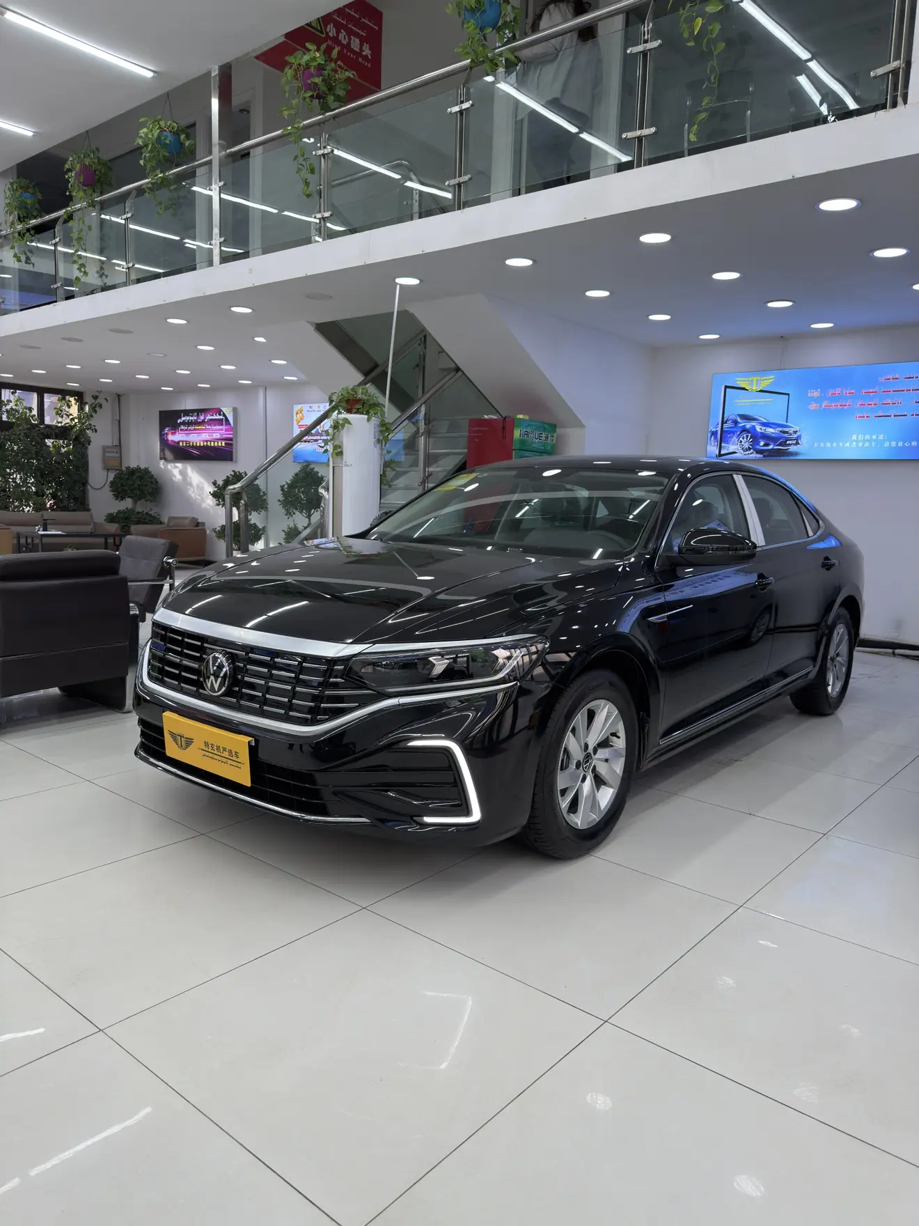Volkswagen Passat PHEV  из Китая