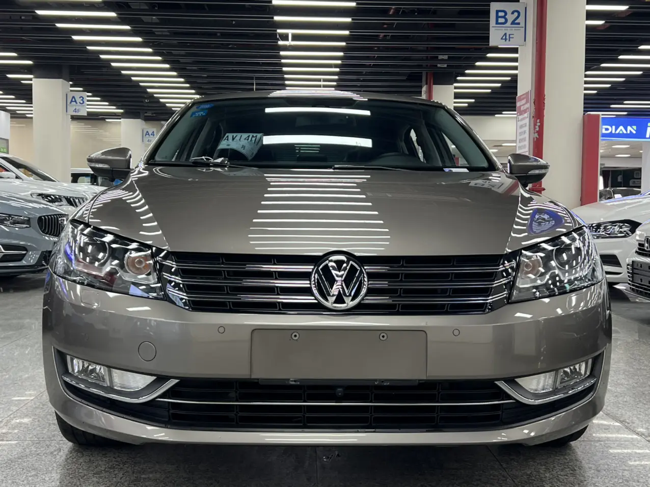 Volkswagen Passat  из Китая