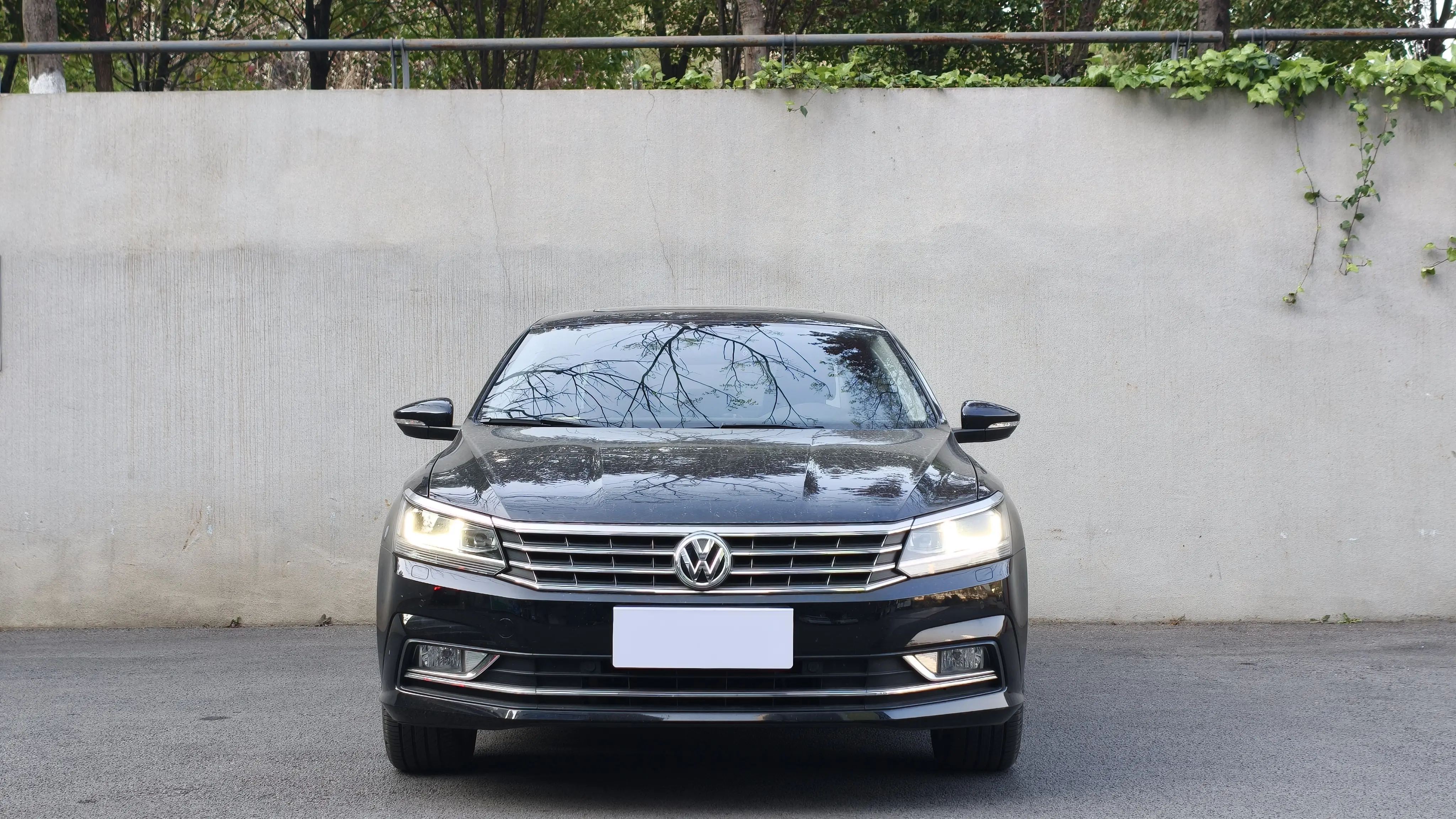 Volkswagen Passat  из Китая