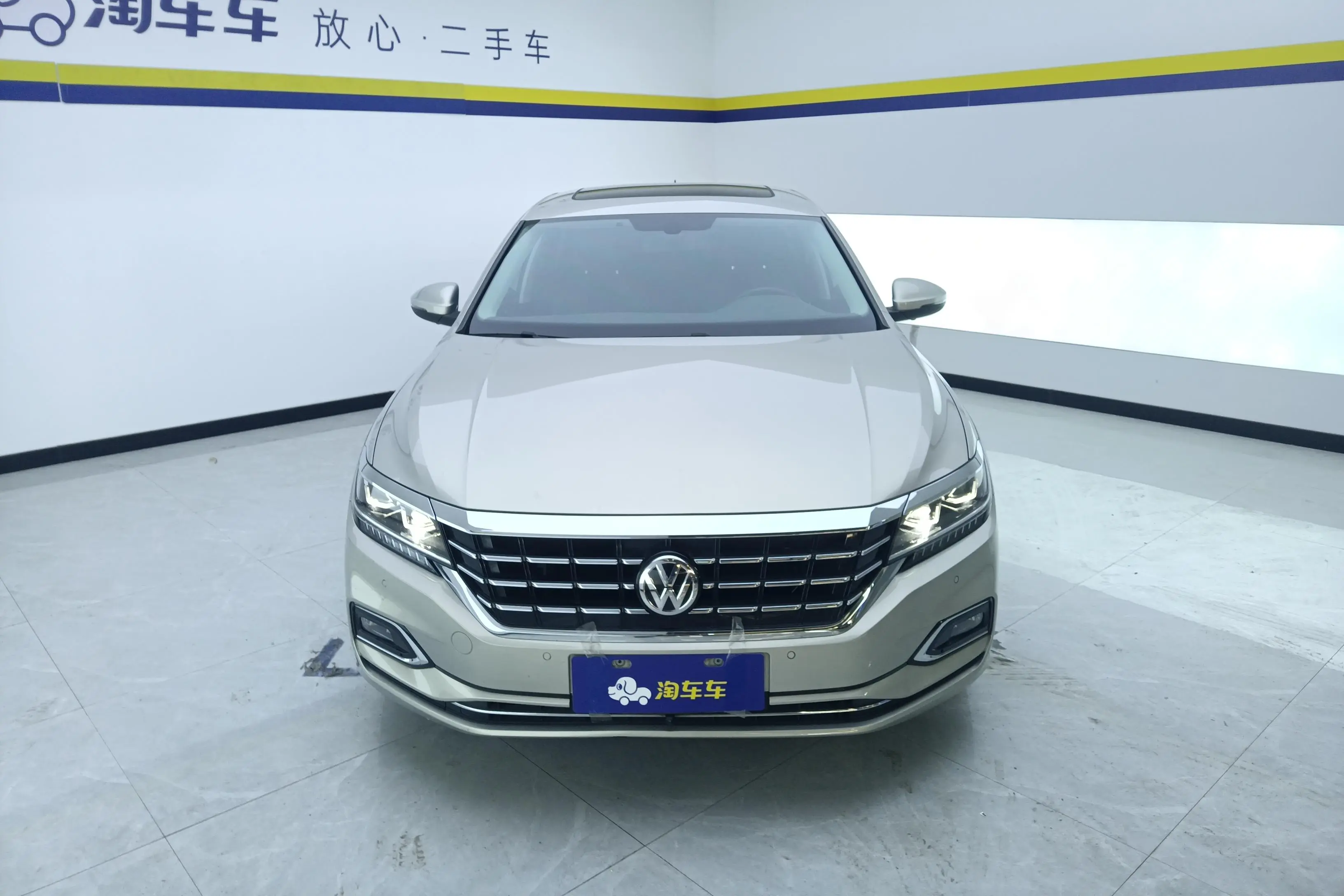 Volkswagen Passat  из Китая