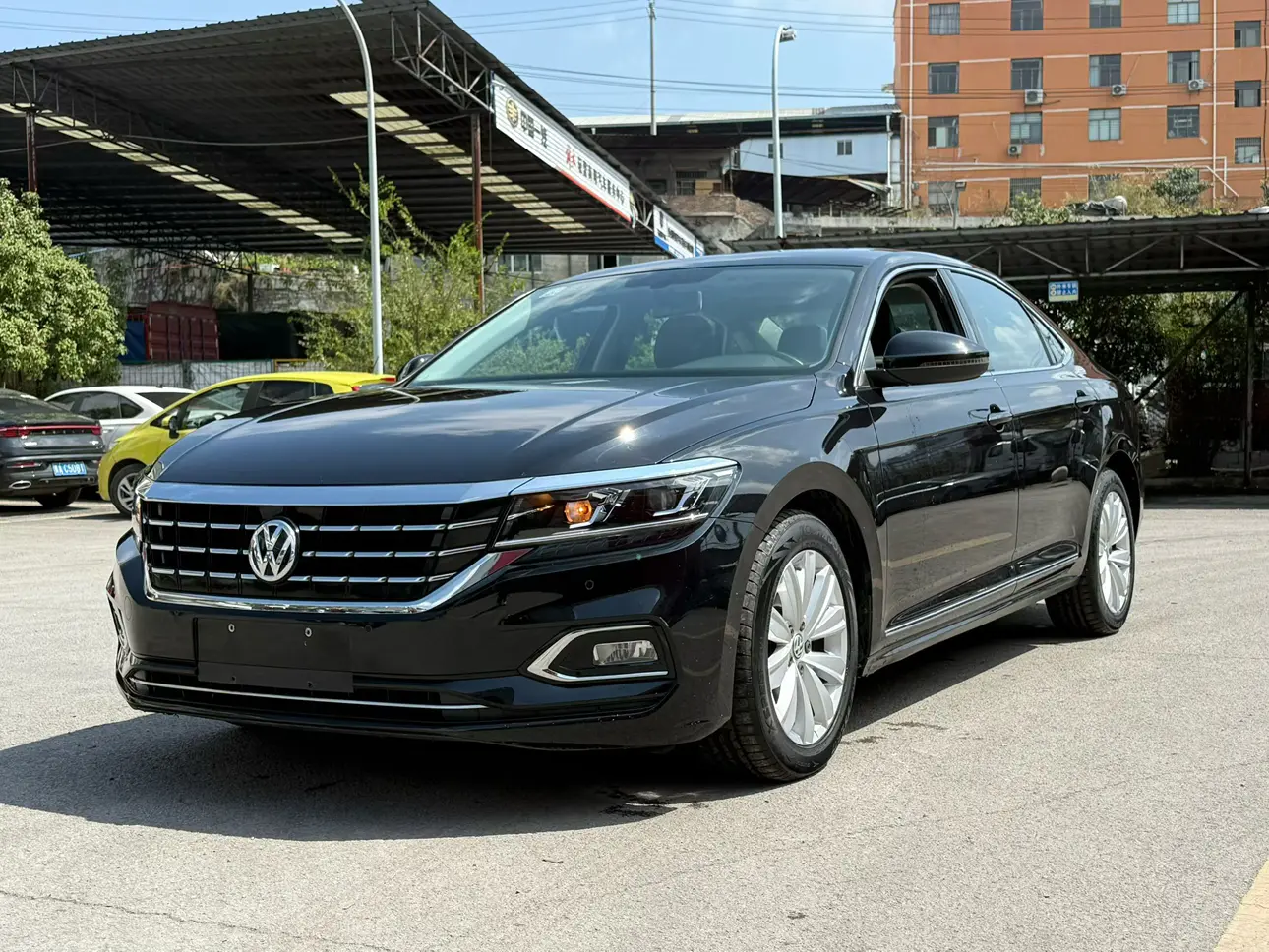 Volkswagen Passat  из Китая