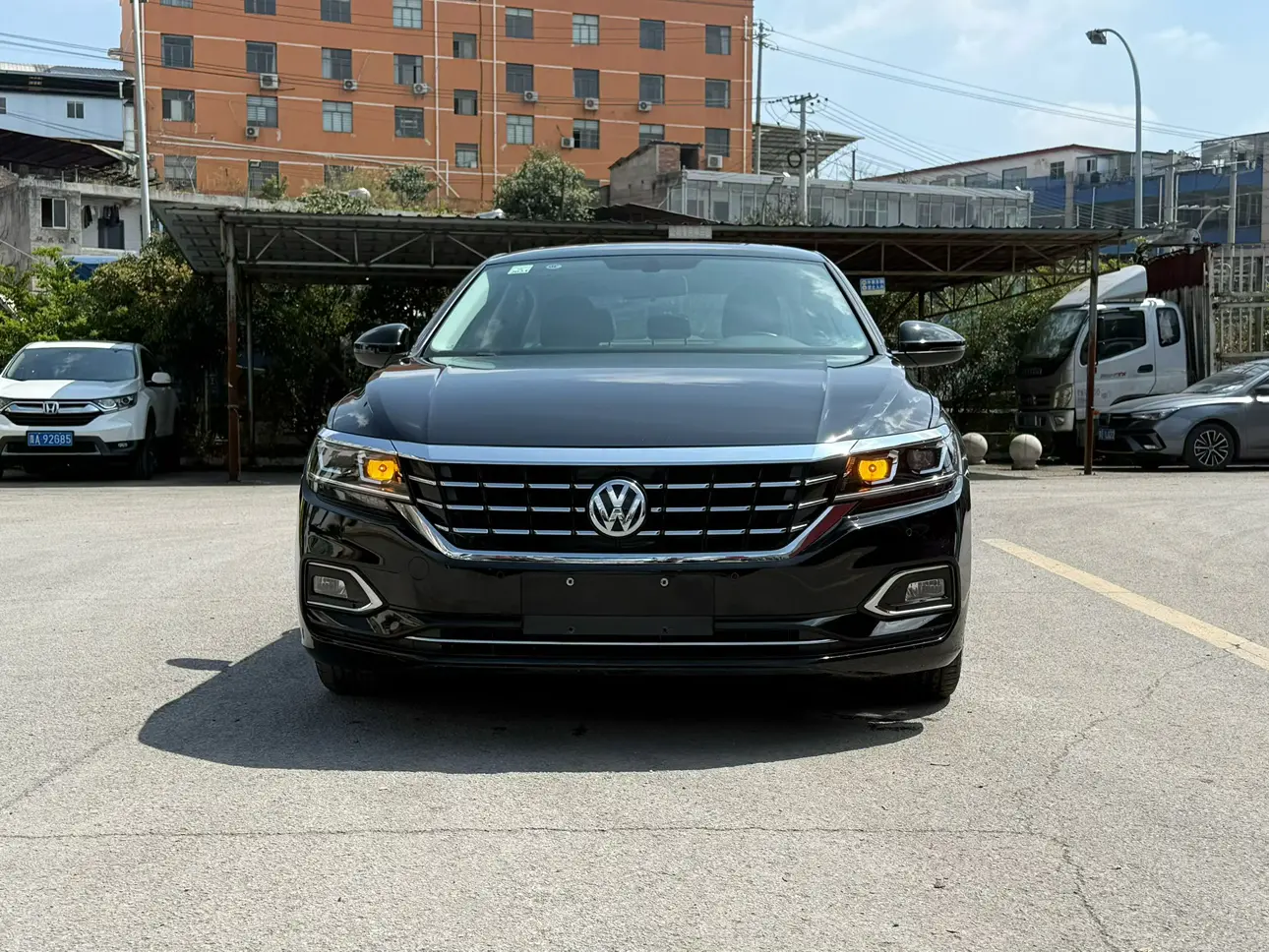 Volkswagen Passat  из Китая