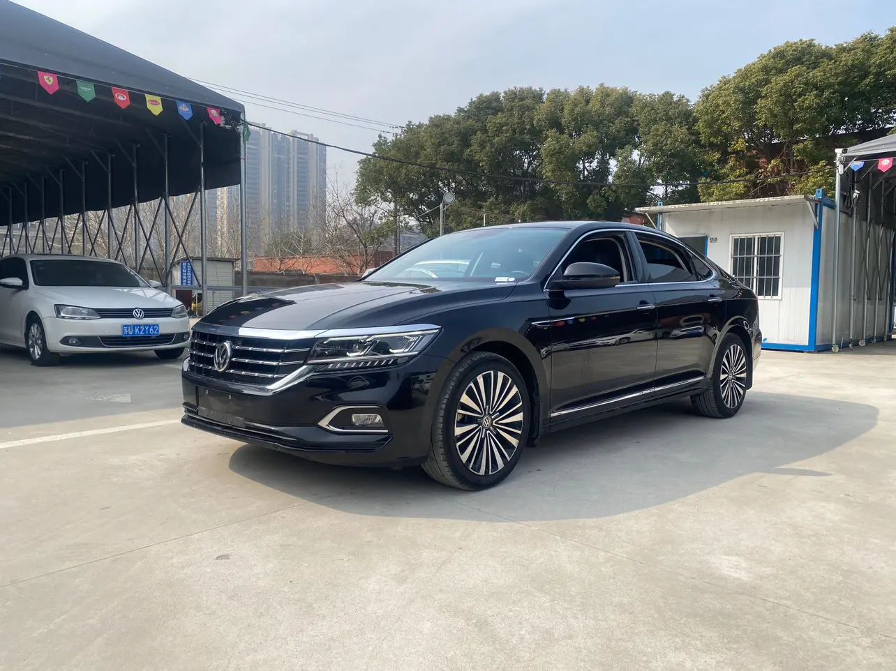 Volkswagen Passat  из Китая