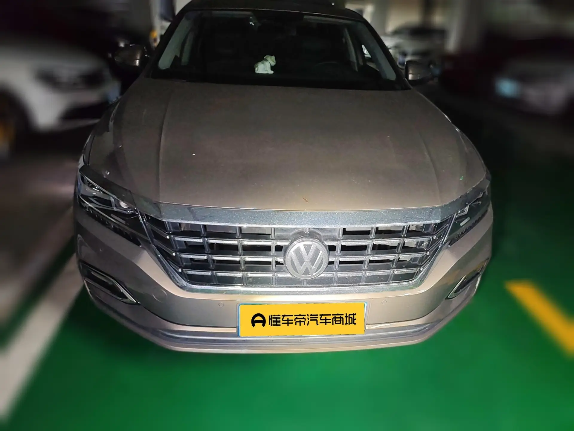 Volkswagen Passat  из Китая